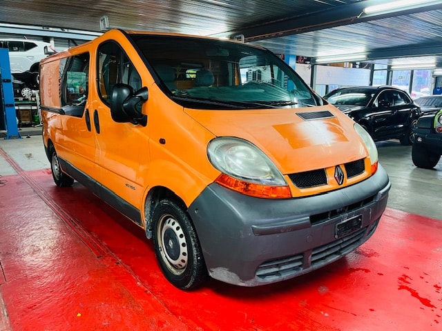 RENAULT Trafic 1.9 dCi 100 2.9t-image-6