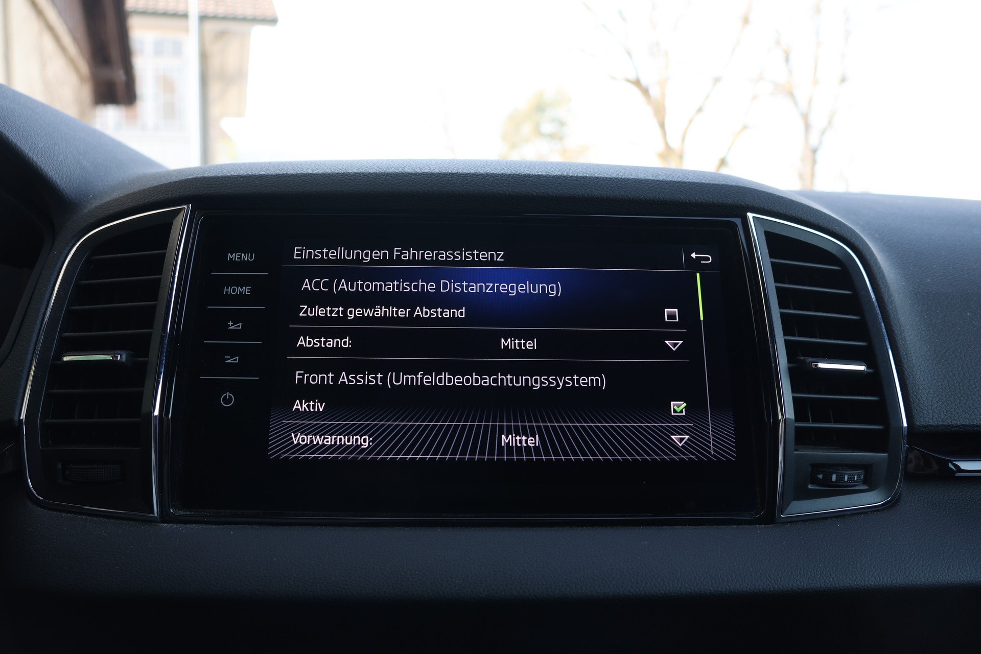 SKODA Karoq 2.0 TSI SportLine 4x4 DSG-image-27
