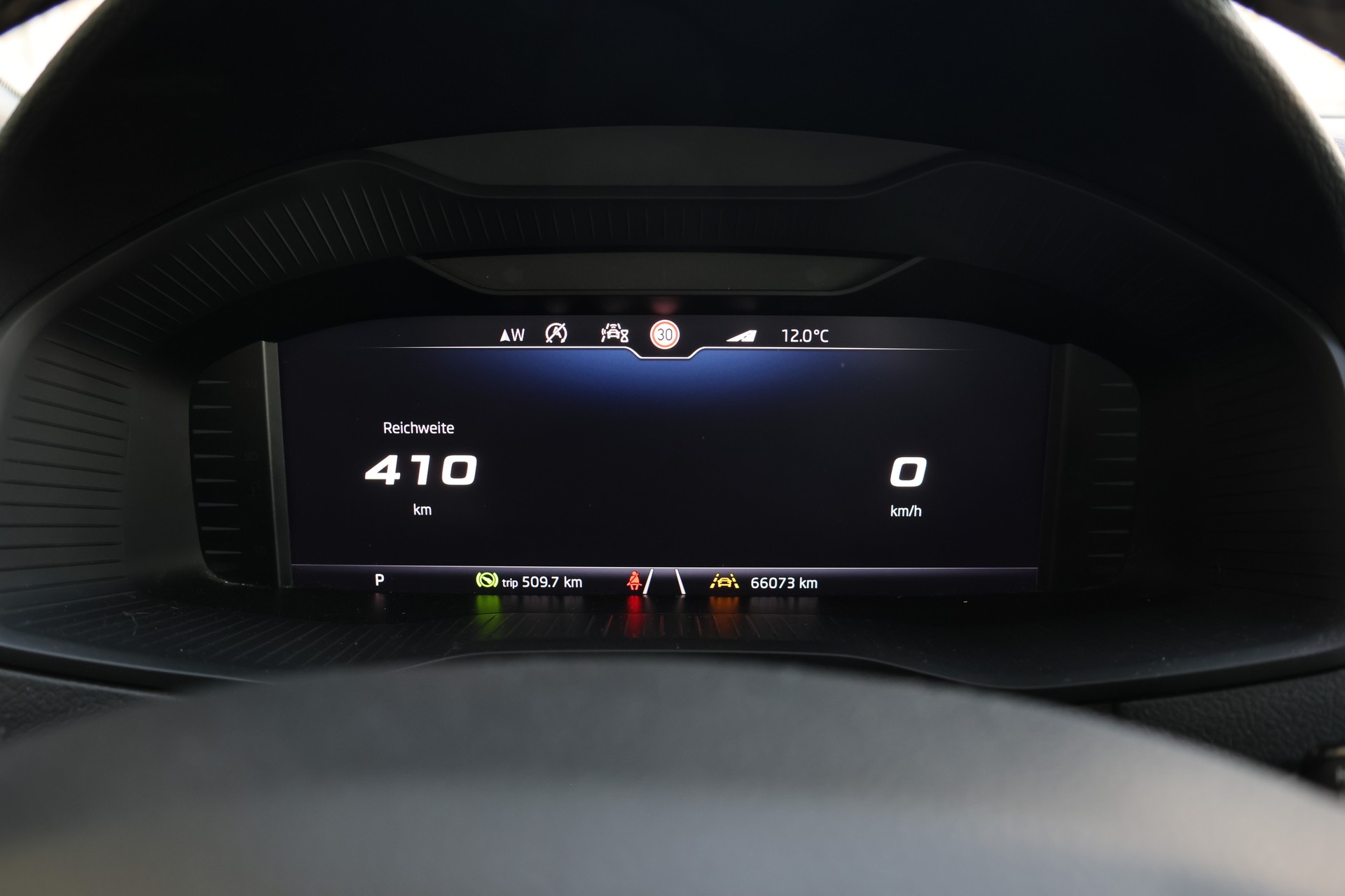 SKODA Karoq 2.0 TSI SportLine 4x4 DSG-image-12