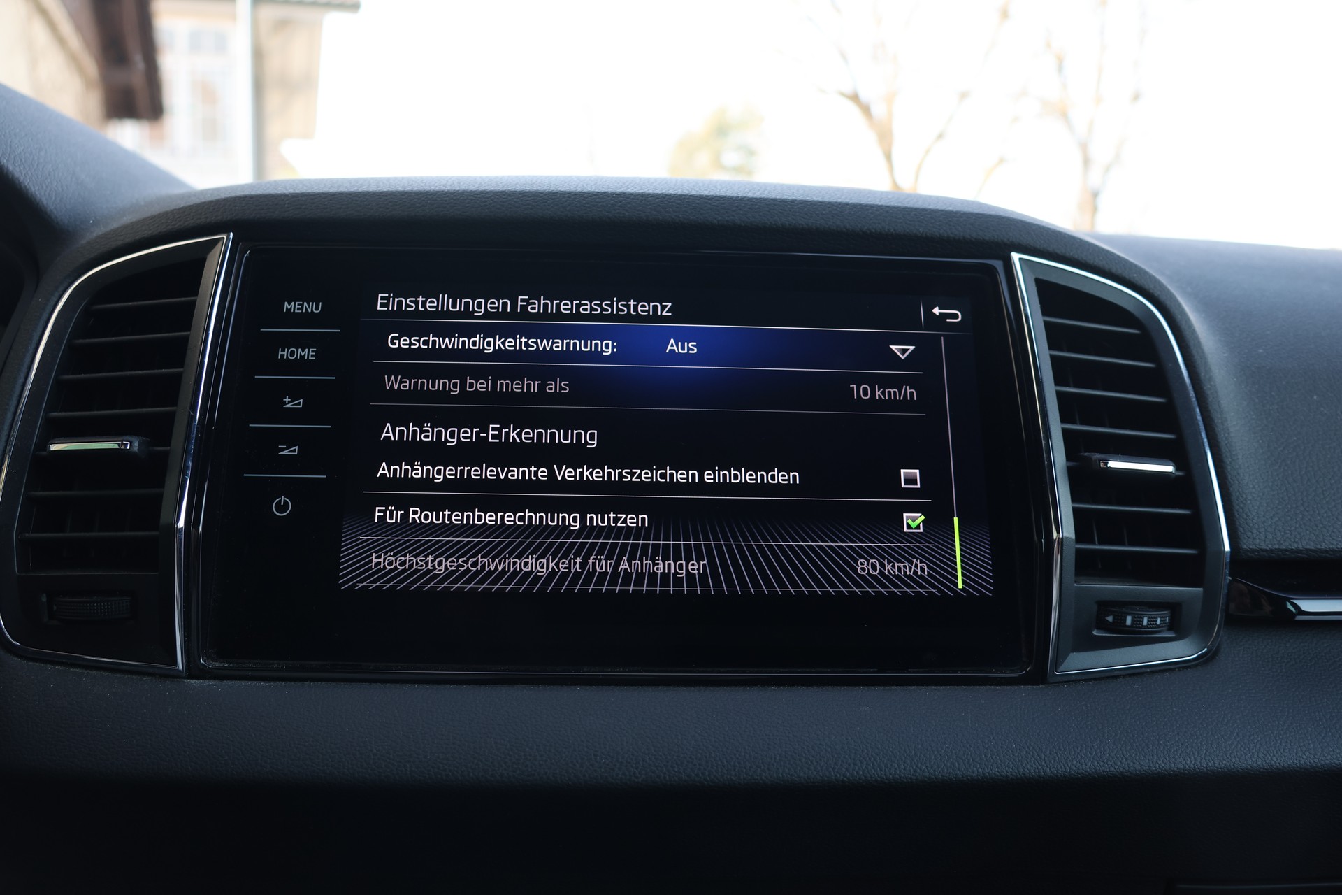 SKODA Karoq 2.0 TSI SportLine 4x4 DSG-image-30
