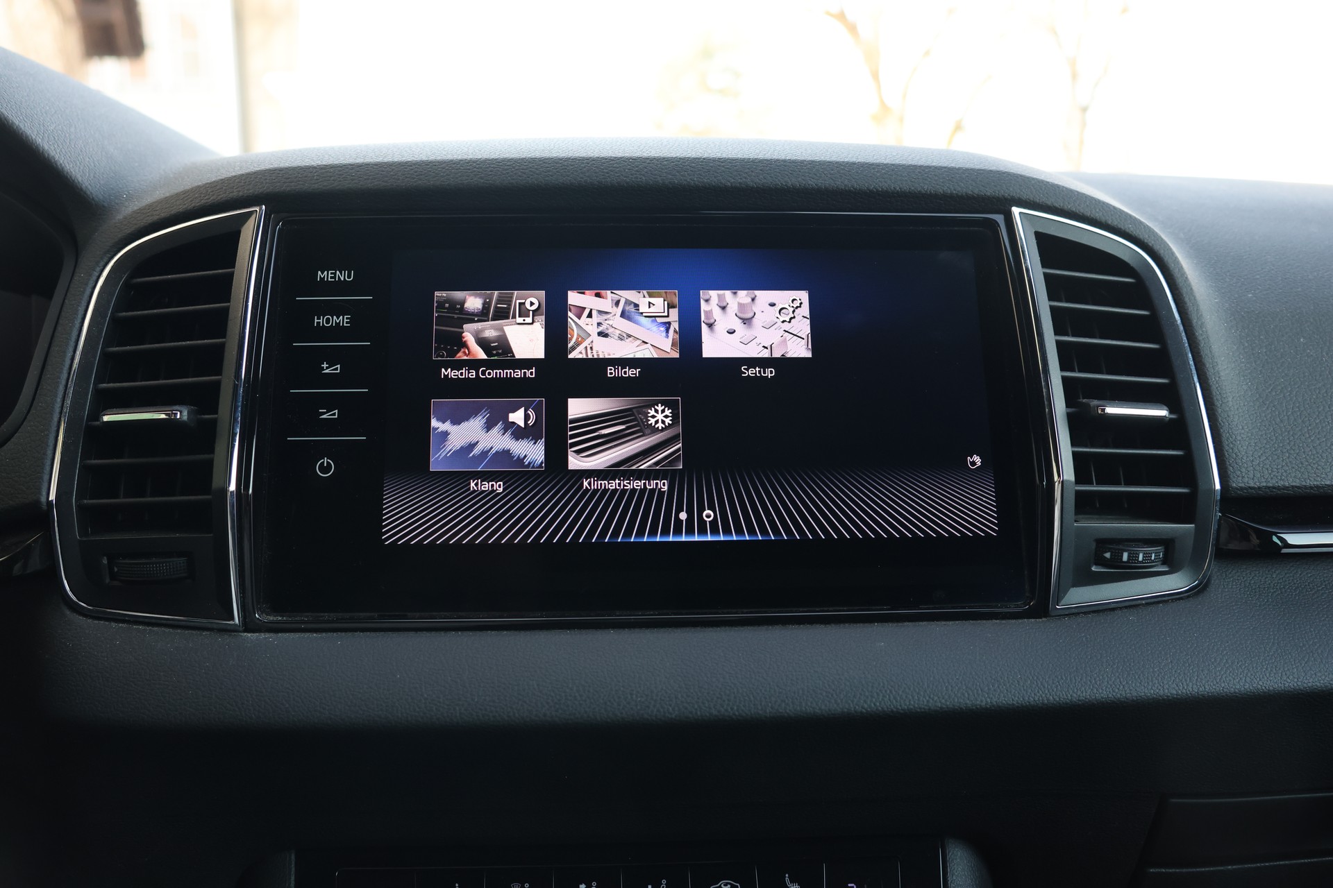 SKODA Karoq 2.0 TSI SportLine 4x4 DSG-image-21