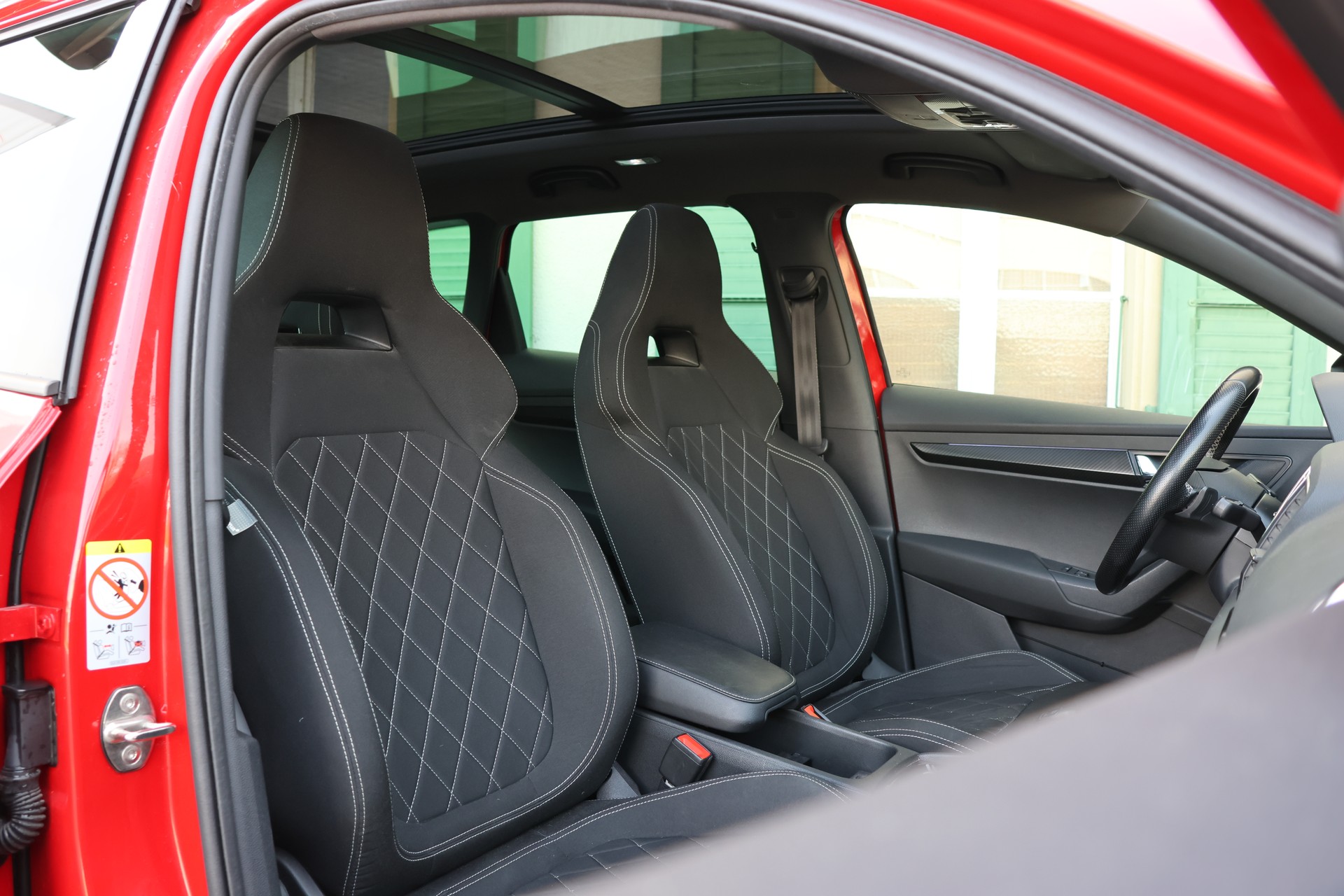 SKODA Karoq 2.0 TSI SportLine 4x4 DSG-image-7