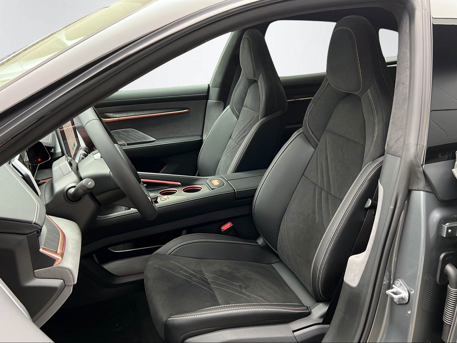 ZEEKR 001 Privilege Sport Edition AWD-image-14