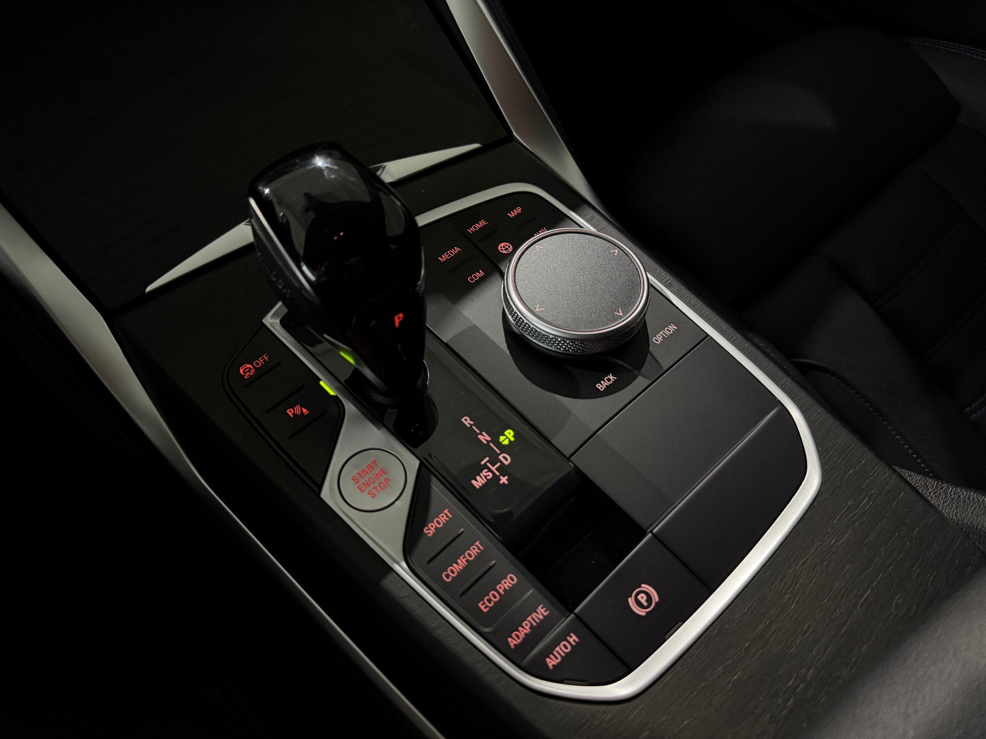 BMW M440i xDrive 48V Gran Coupé Steptronic-image-14