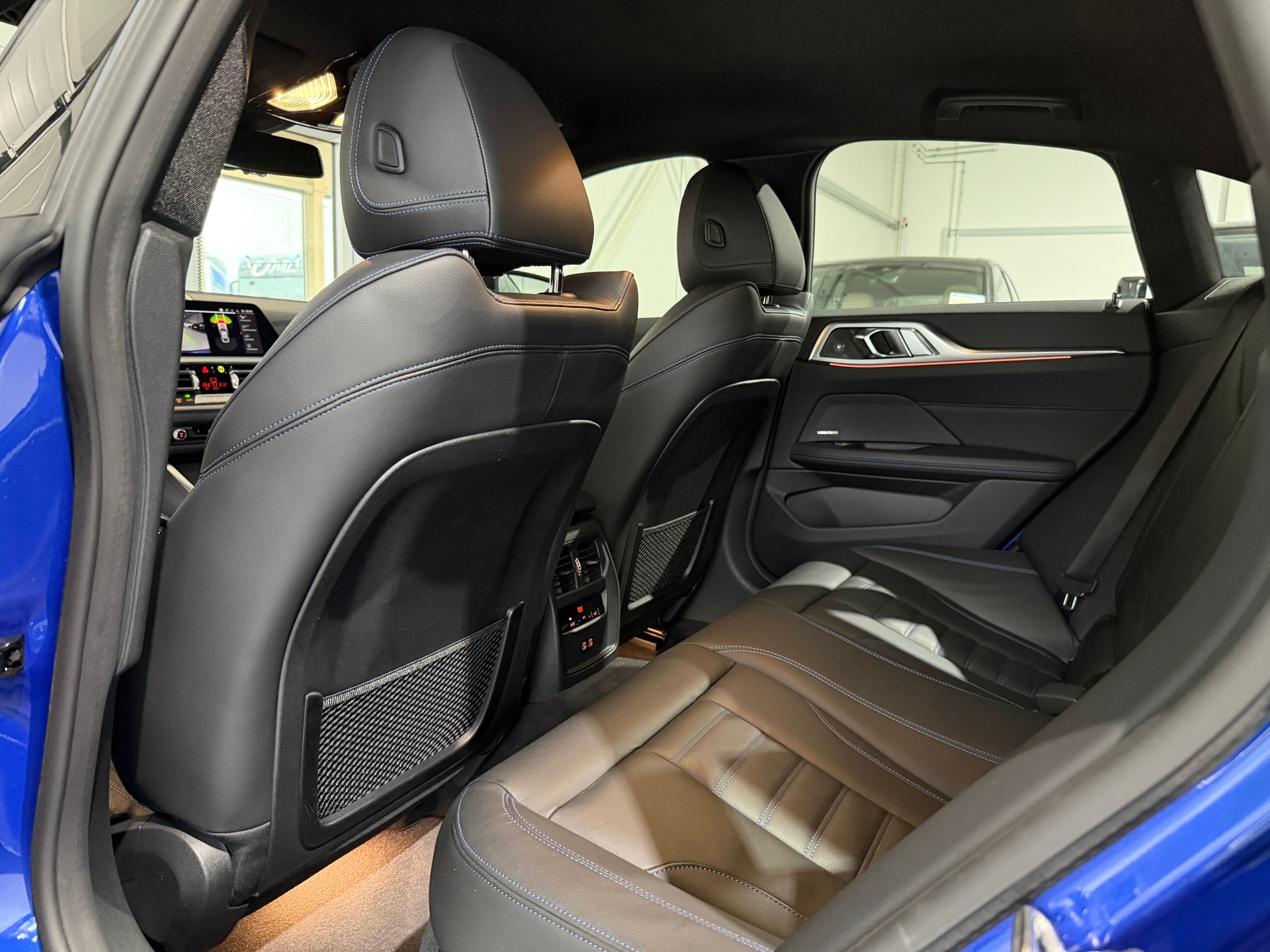 BMW M440i xDrive 48V Gran Coupé Steptronic-image-17