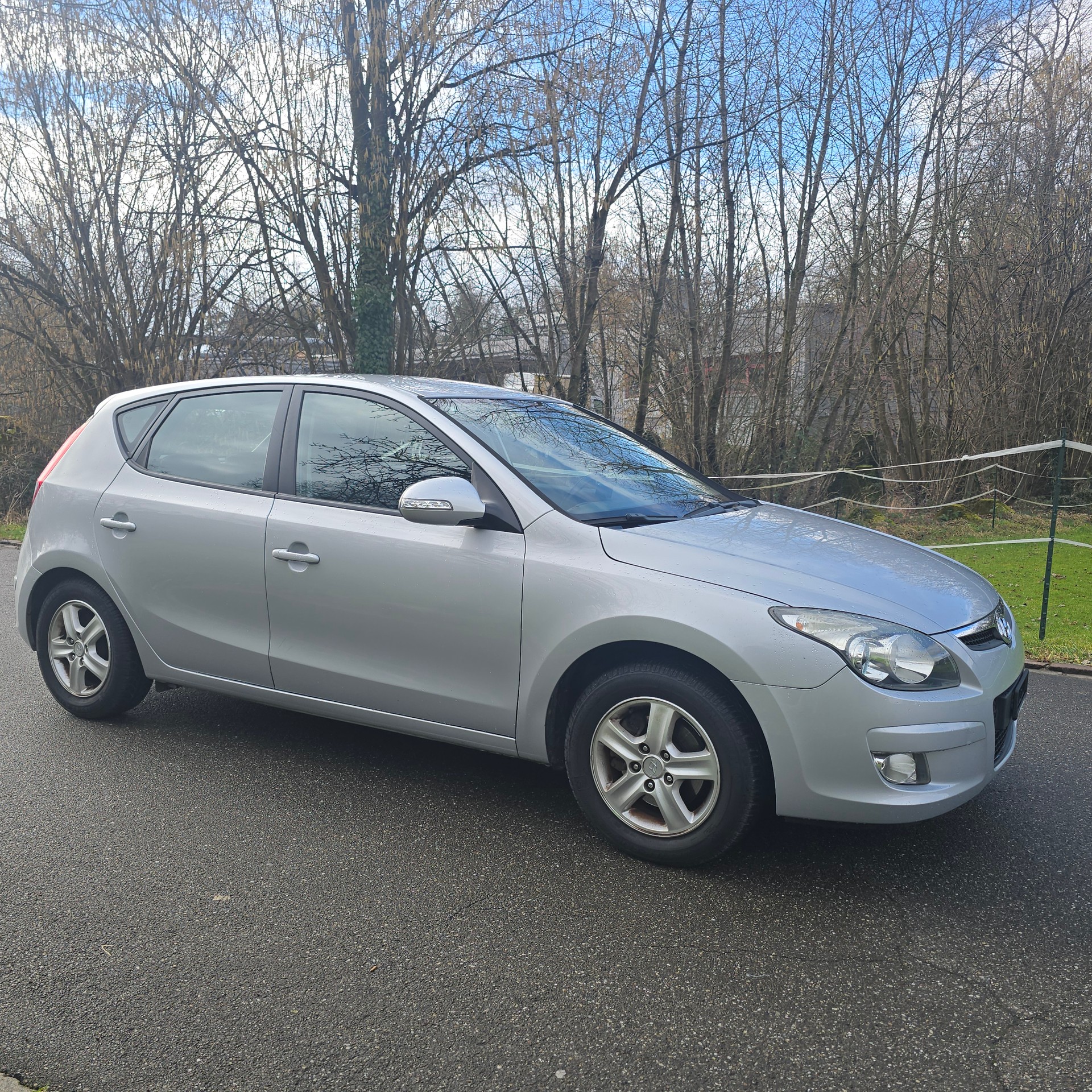 HYUNDAI i30 1.6 Style Automatic-image-0