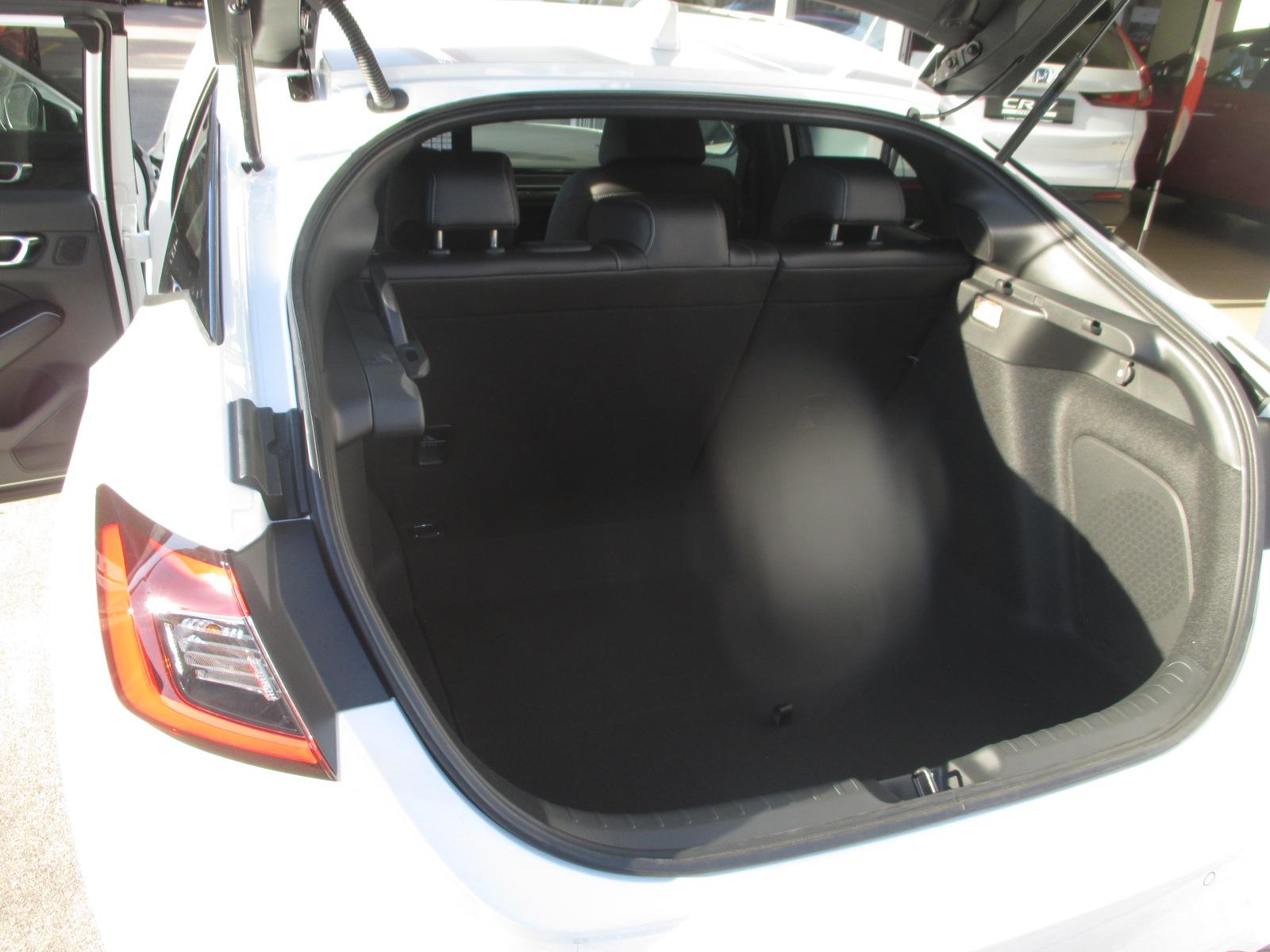 HONDA Civic 2.0 i-MMD Advance - mit Aktionsleasing 1.9% und 8 Jahren Garantie!-image-11