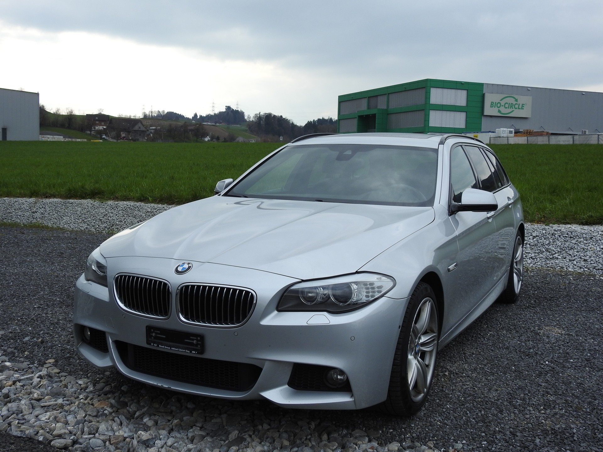BMW 535i xDrive Touring Steptronic-image-0