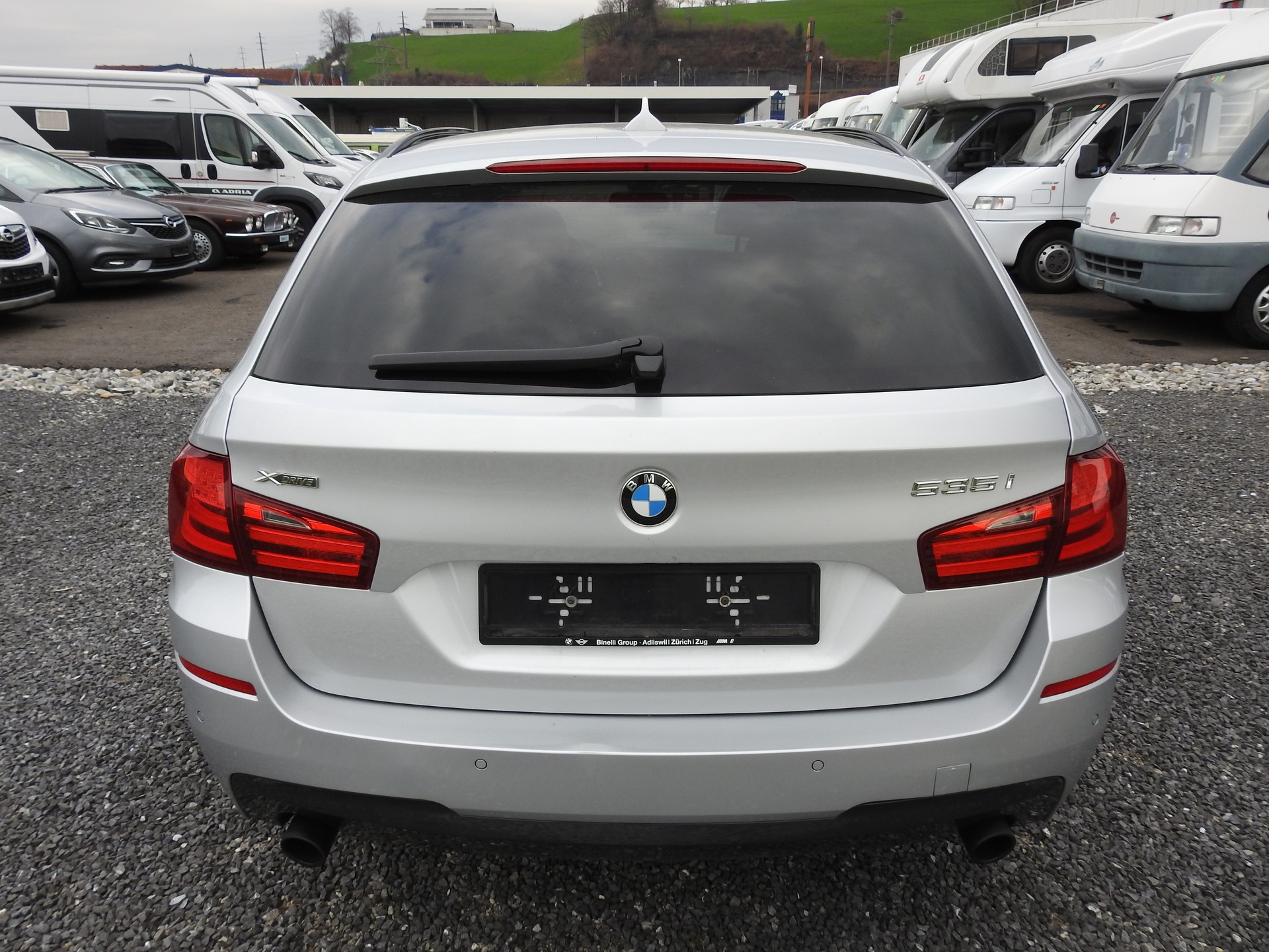 BMW 535i xDrive Touring Steptronic-image-2