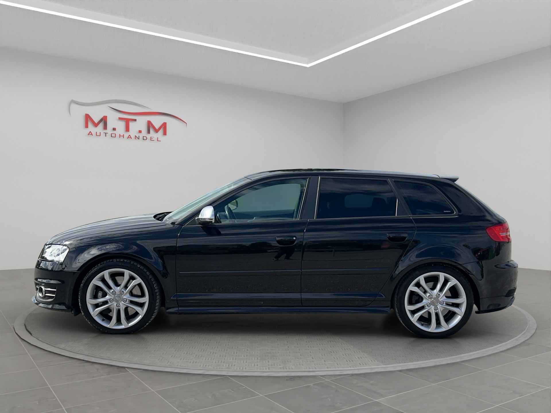 AUDI S3 Sportback 2.0 TFSI quattro S-tronic-image-5