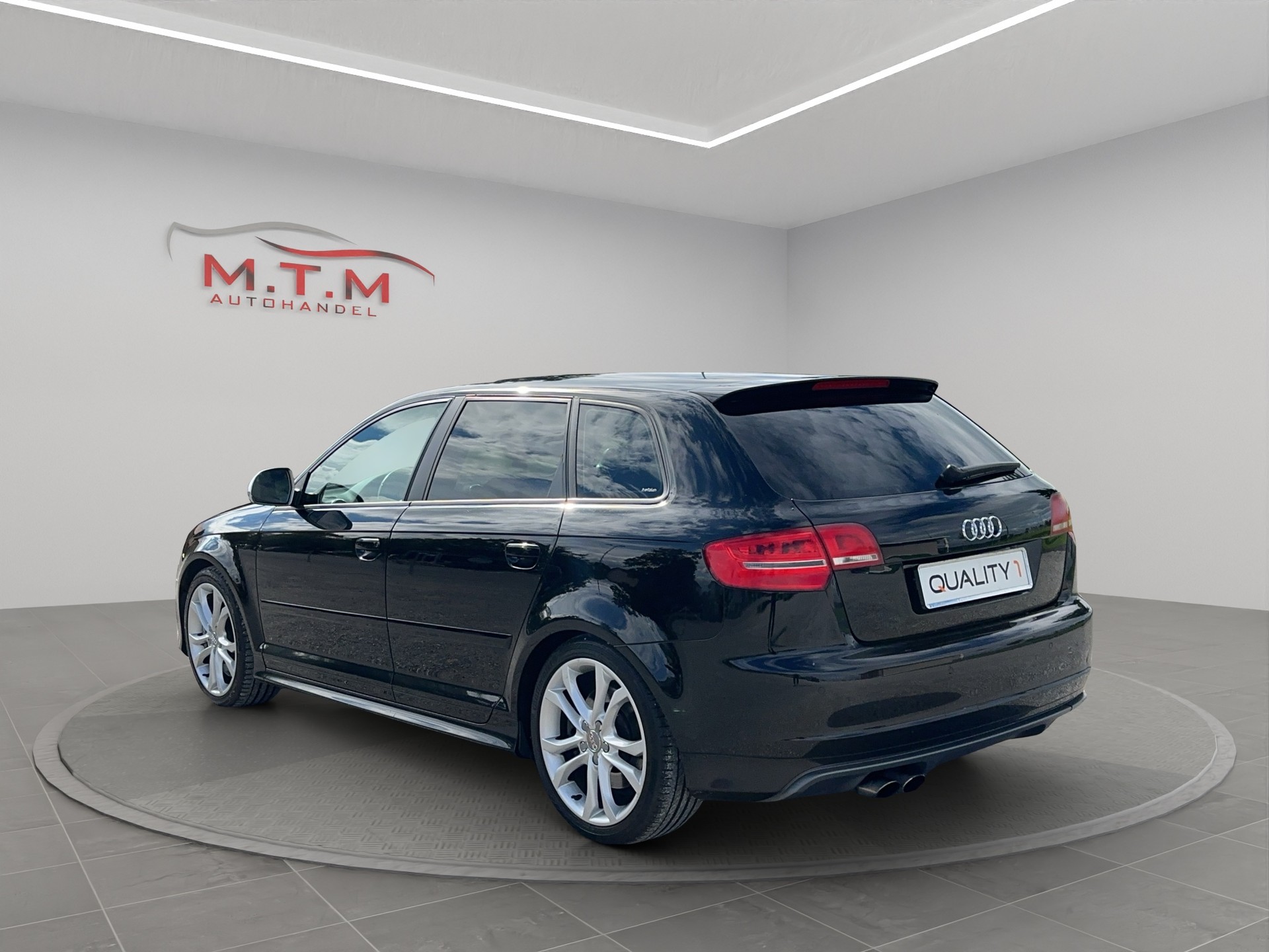 AUDI S3 Sportback 2.0 TFSI quattro S-tronic-image-6