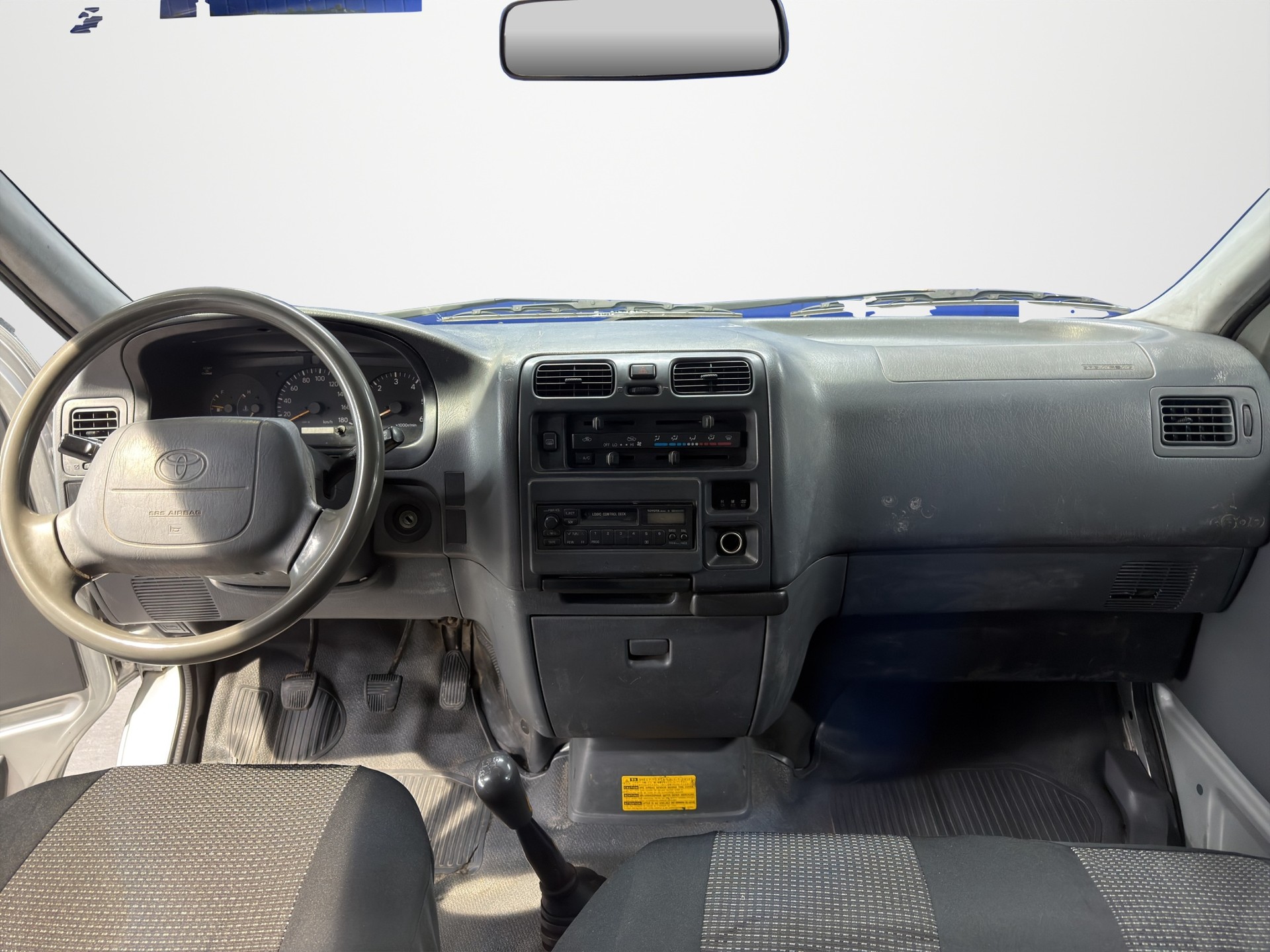 TOYOTA Hiace D-4D 4WD Kombi-image-8
