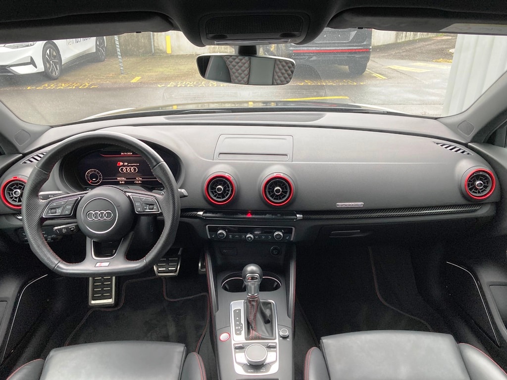 AUDI S3 Sportback 2.0 TFSI quattro S-tronic-image-9