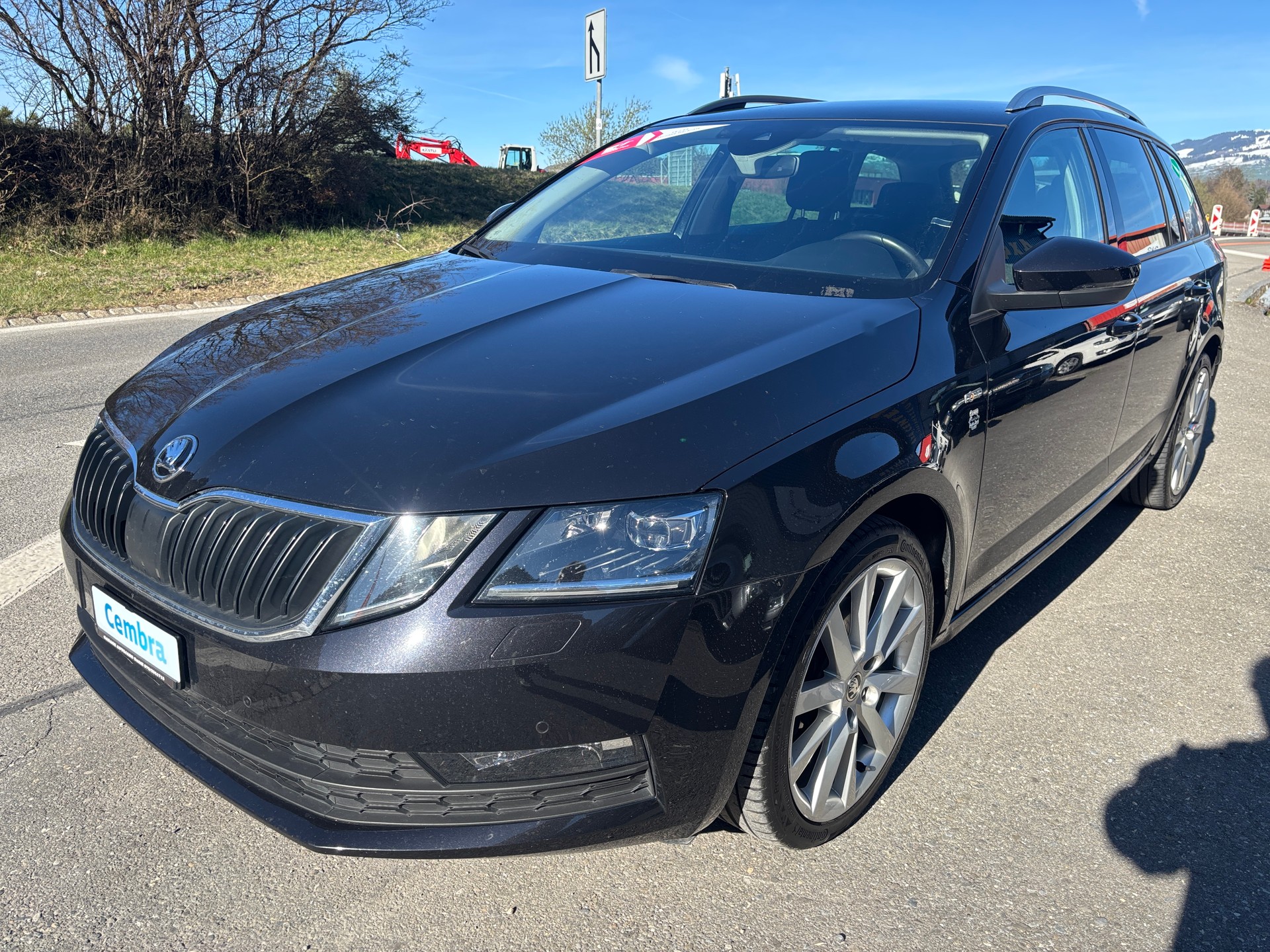 SKODA Octavia Combi 2.0 TDI Style 4x4 DSG-image-1