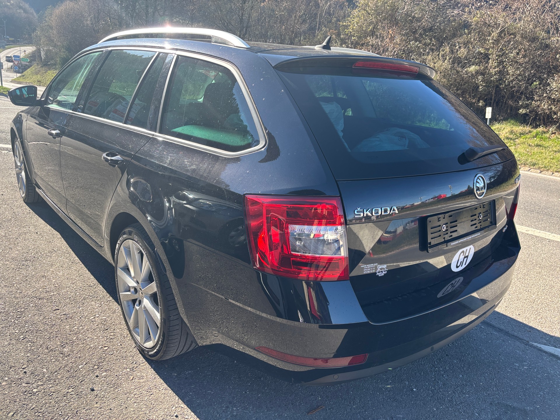 SKODA Octavia Combi 2.0 TDI Style 4x4 DSG-image-5