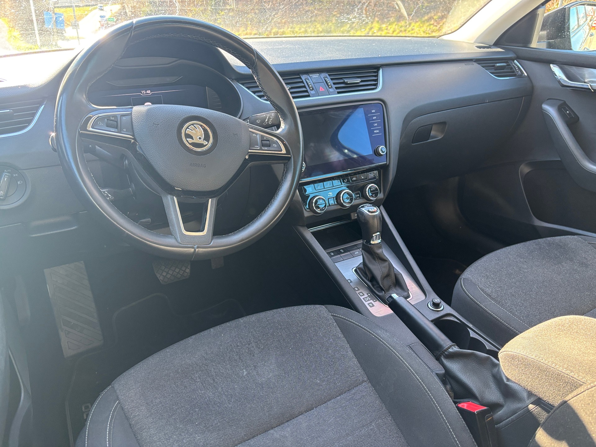 SKODA Octavia Combi 2.0 TDI Style 4x4 DSG-image-7