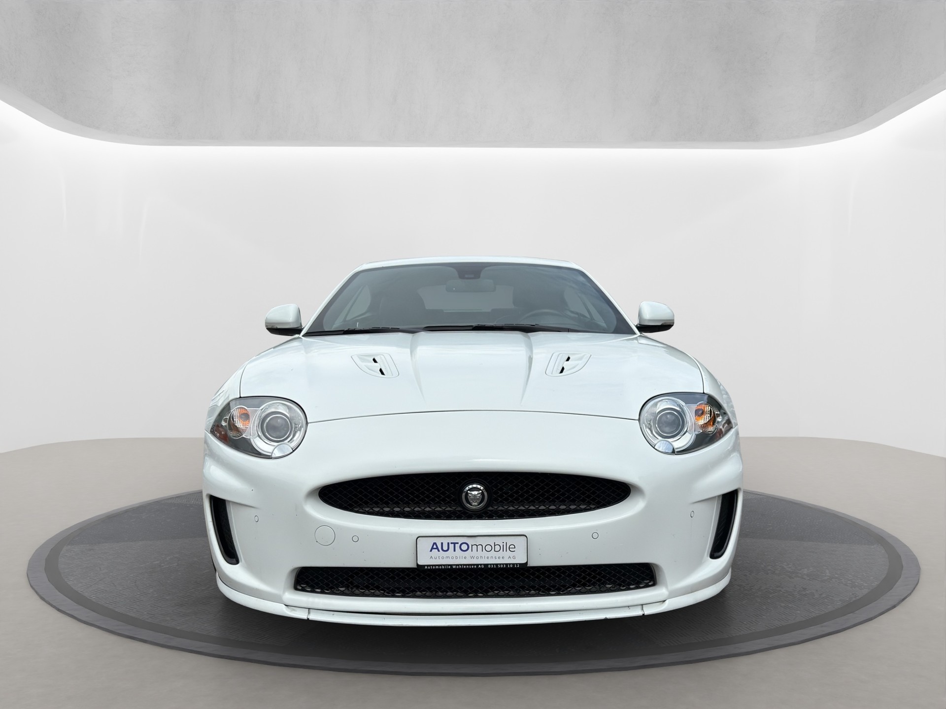 JAGUAR XKR 5.0 V8 SC Special Edition Automatic-showroom-element-2