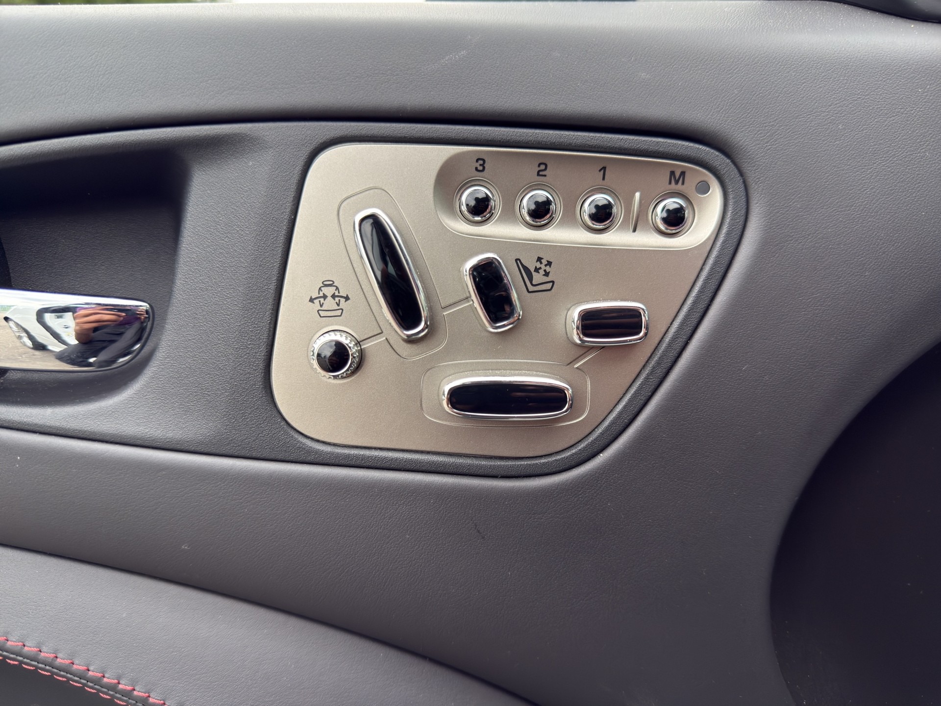 JAGUAR XKR 5.0 V8 SC Special Edition Automatic-image-8