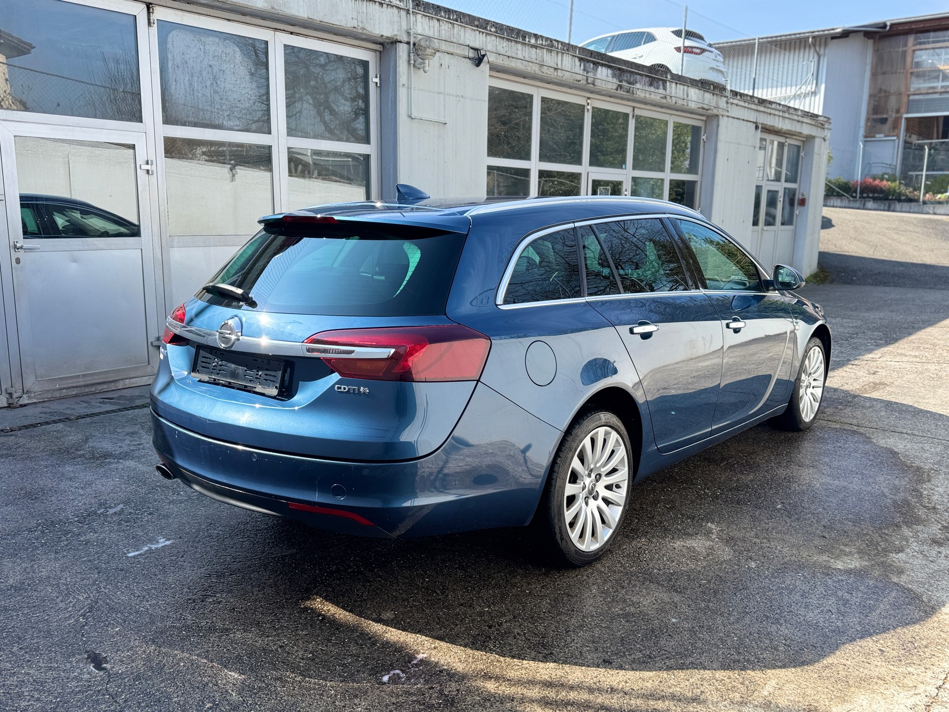 OPEL Insignia Sports Tourer 2.0 CDTI Edition 4WD-image-3