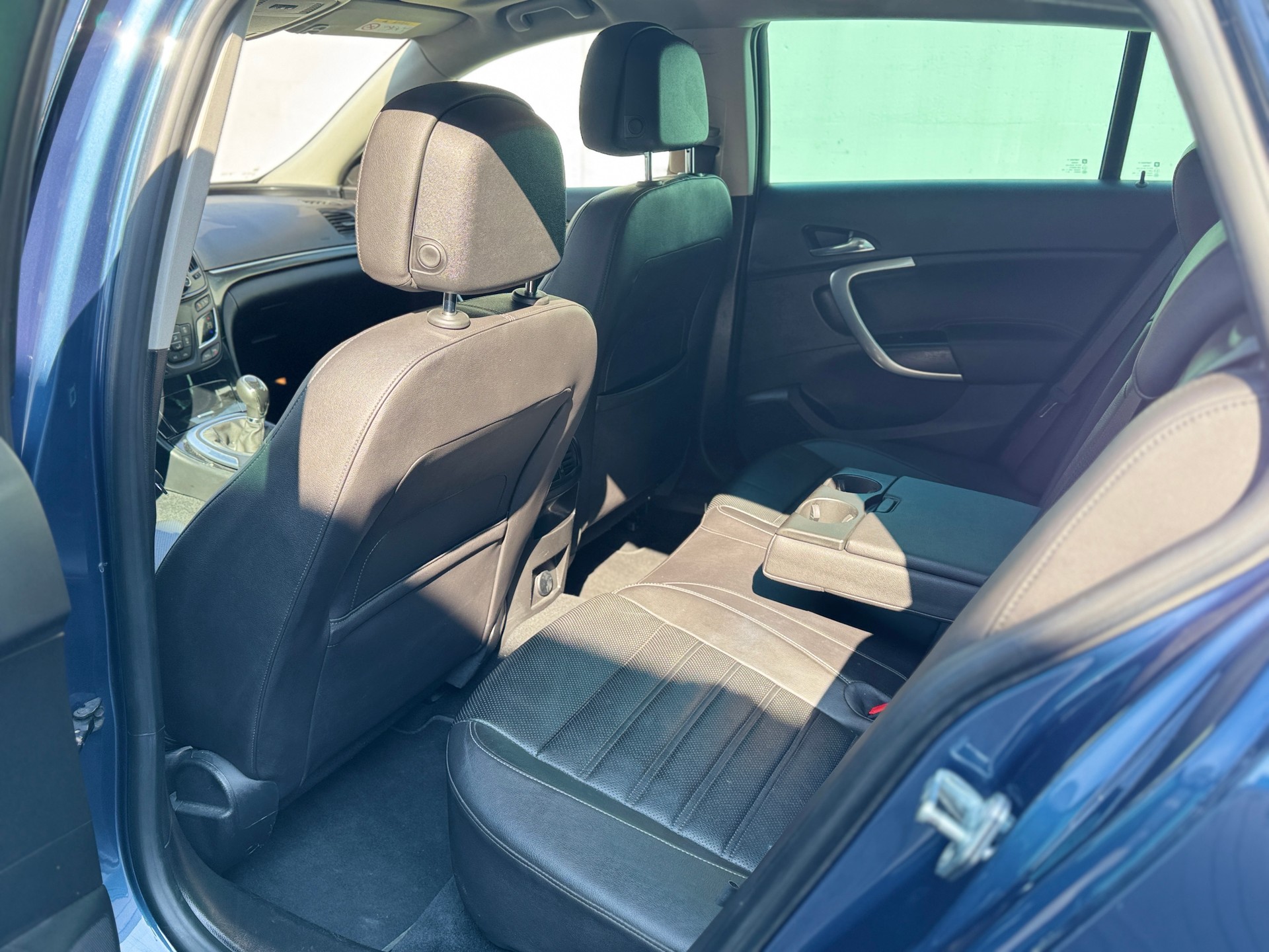 OPEL Insignia Sports Tourer 2.0 CDTI Edition 4WD-image-7