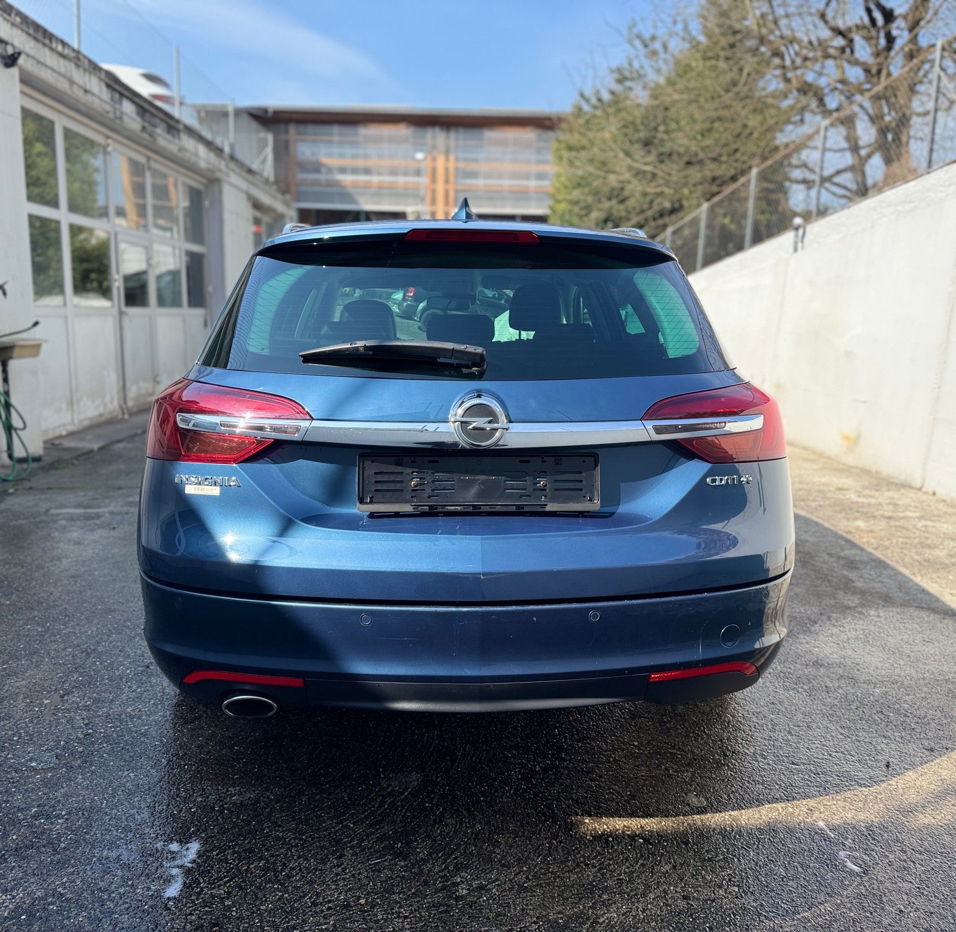 OPEL Insignia Sports Tourer 2.0 CDTI Edition 4WD-image-2