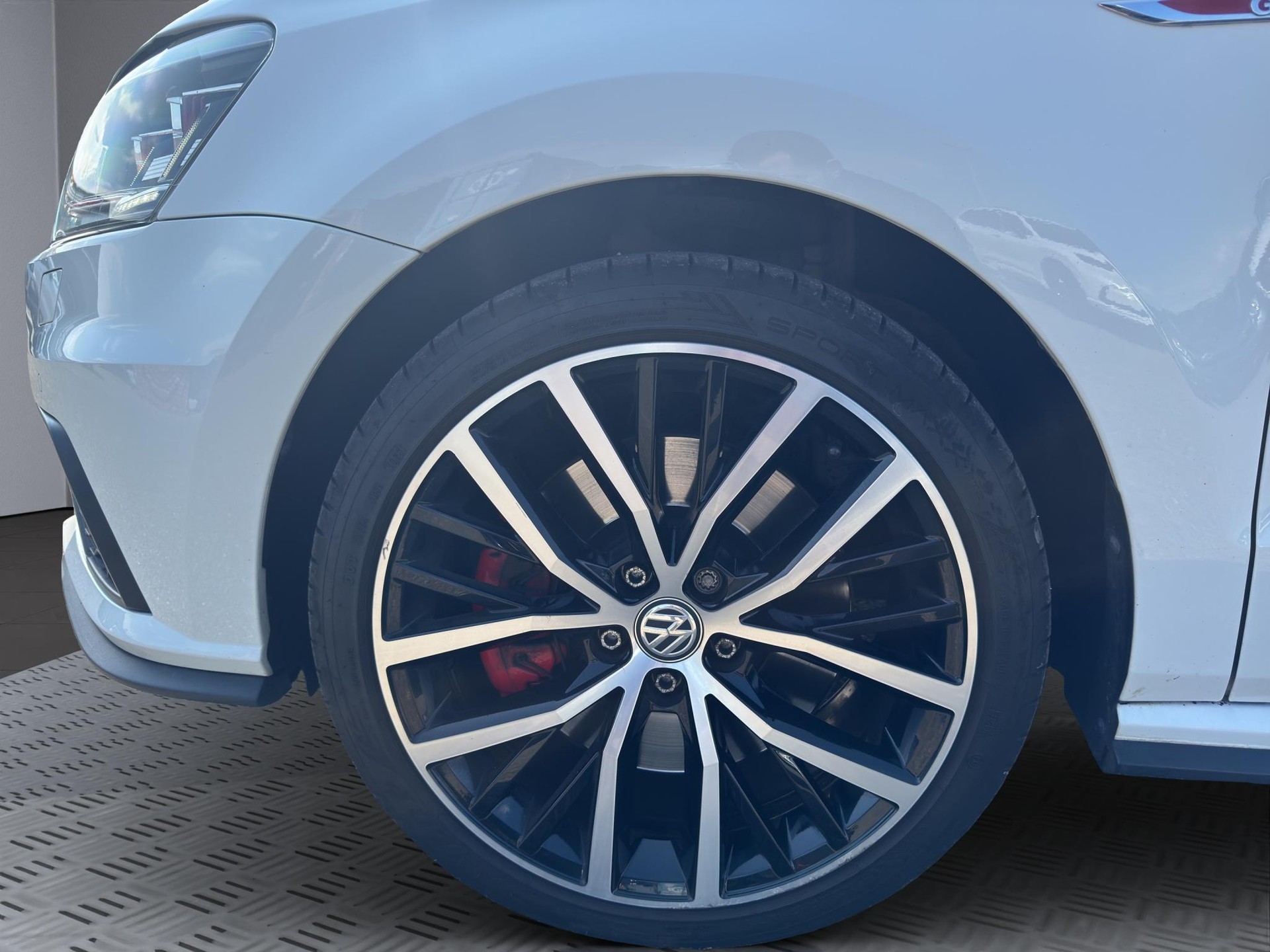 VW Polo 1.8 TSI GTI-image-14