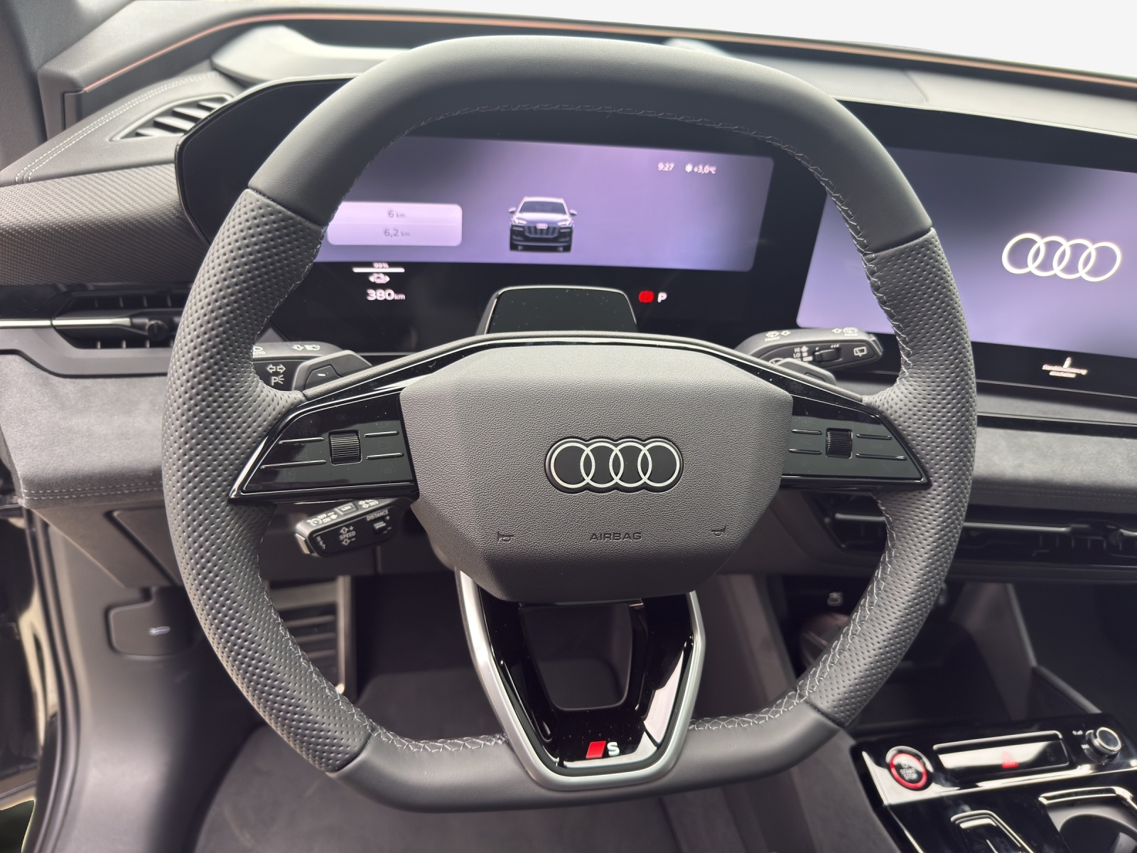 AUDI SQ6 e-tron quattro-image-9