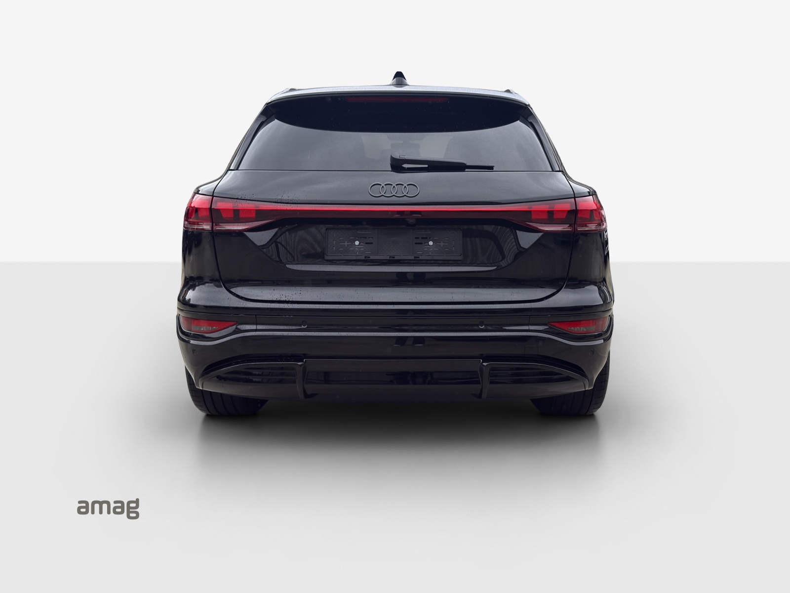 AUDI SQ6 e-tron quattro-image-3