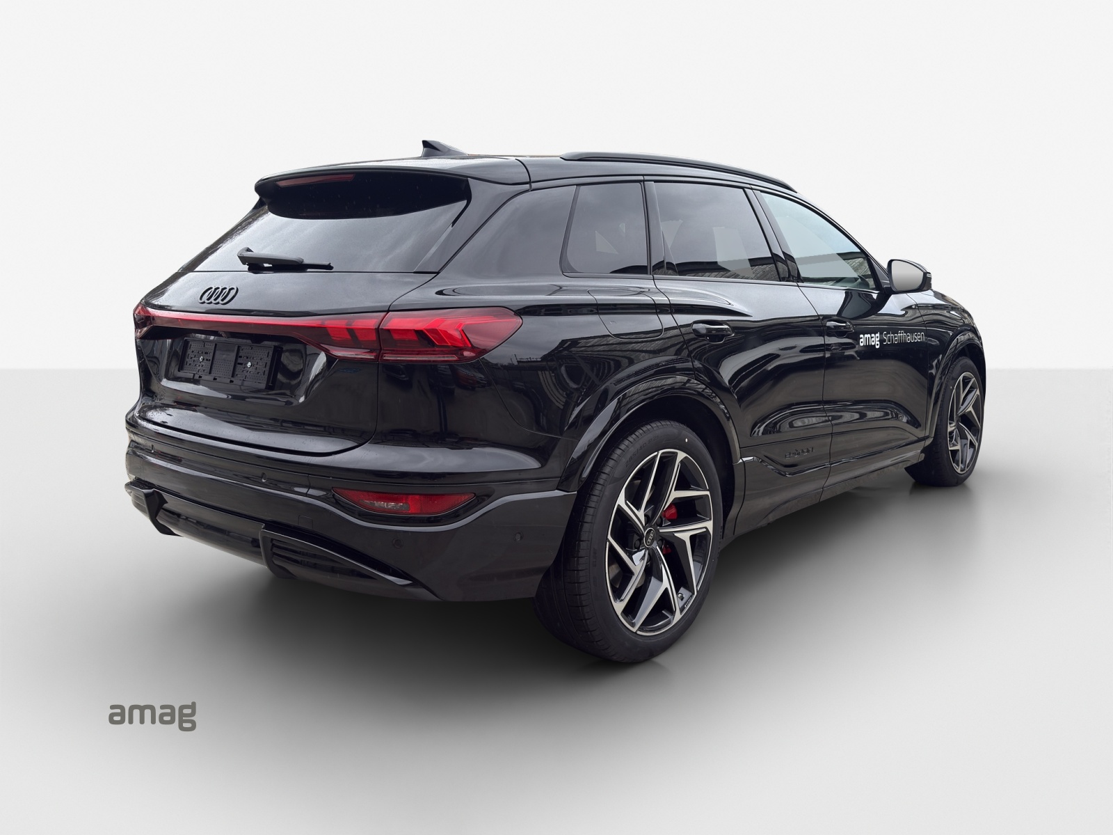 AUDI SQ6 e-tron quattro-image-4