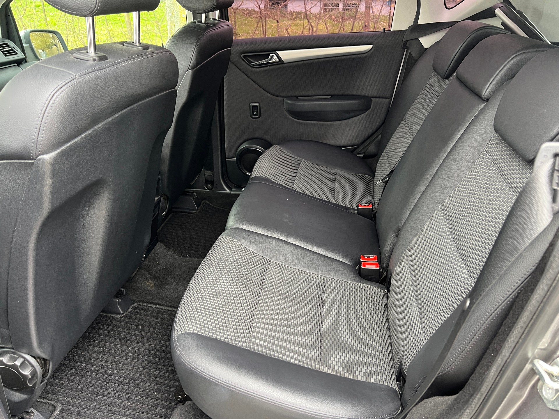 MERCEDES-BENZ A 180 (170) Avantgarde Autotronic-image-8
