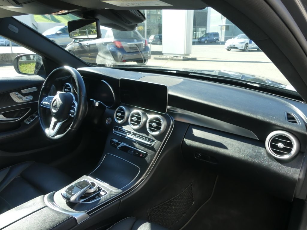 MERCEDES-BENZ C 220 d AMG Line 4Matic 9G-Tronic-image-8