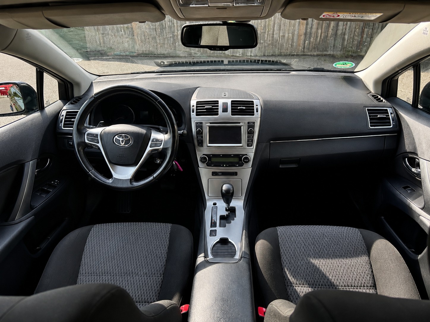 TOYOTA Avensis Sportswagon 2.0 Linea Luna Multidrive-image-11