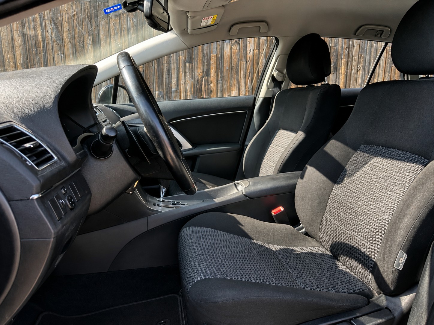 TOYOTA Avensis Sportswagon 2.0 Linea Luna Multidrive-image-8