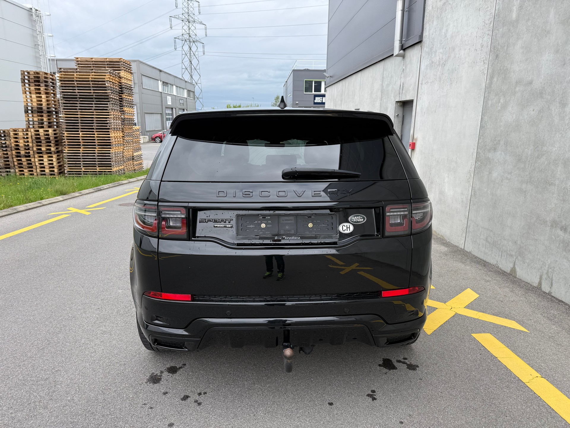 LAND ROVER Discovery Sport R Dyn P200 2.0 Si4 MHEV SE AT9(M)-image-5