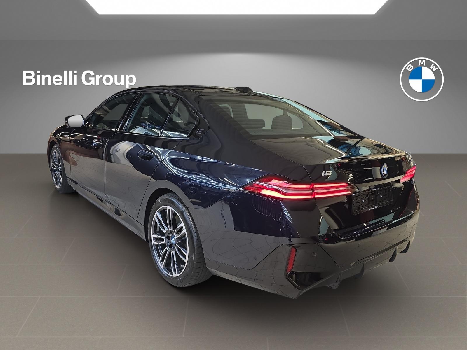 BMW i5 M60 xDrive-image-3
