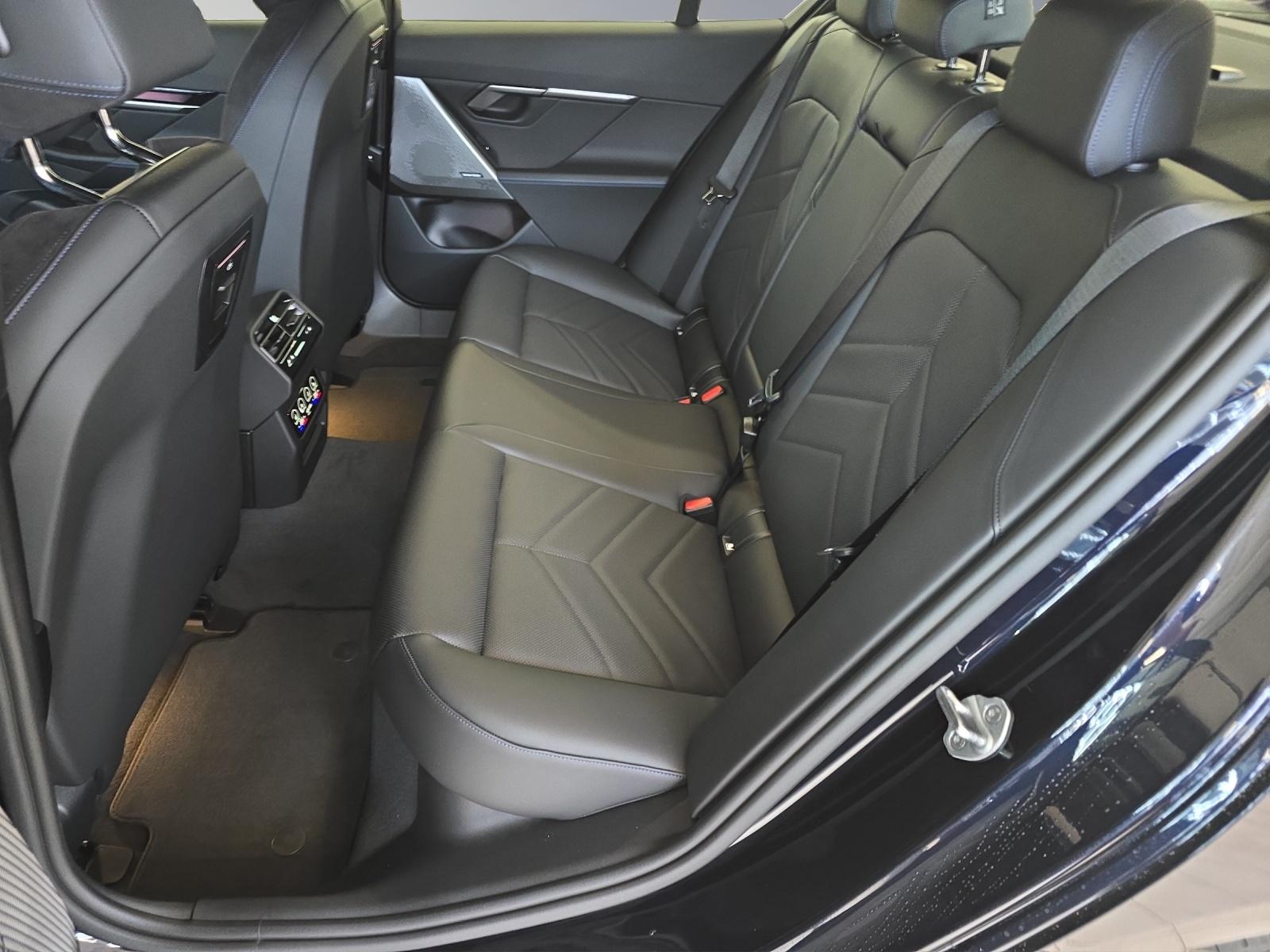 BMW i5 M60 xDrive-image-13