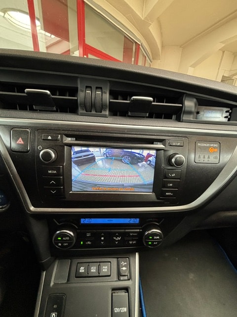 TOYOTA Auris Touring Sports 1.8 16V HSD Linea Sol-image-4