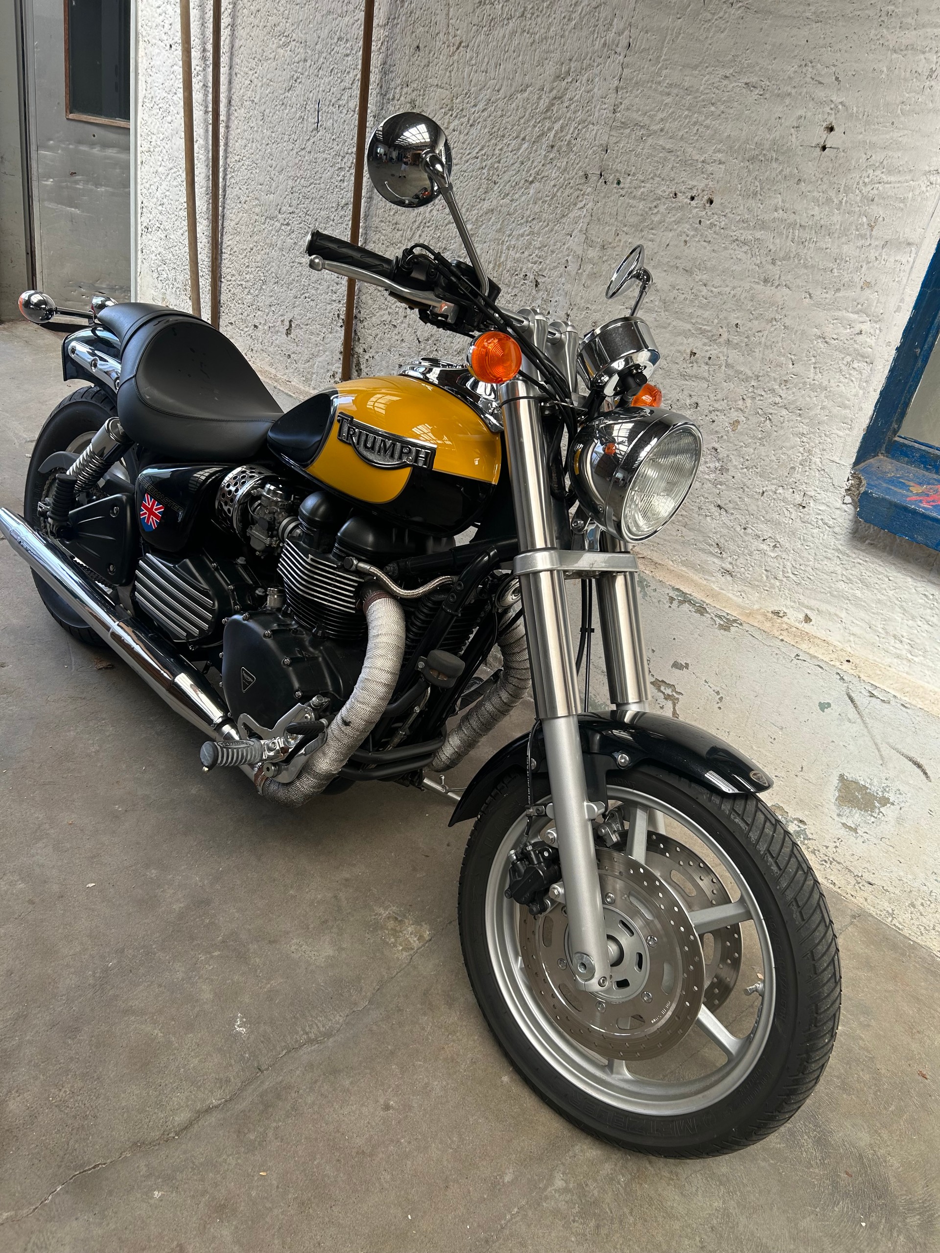 TRIUMPH Speedmaster 800