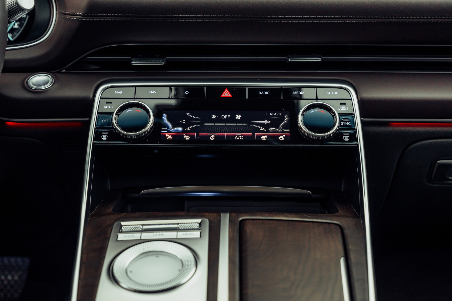 GENESIS GV80 3.0 CRDI Luxus 7 Seater AT8 AWD-image-15