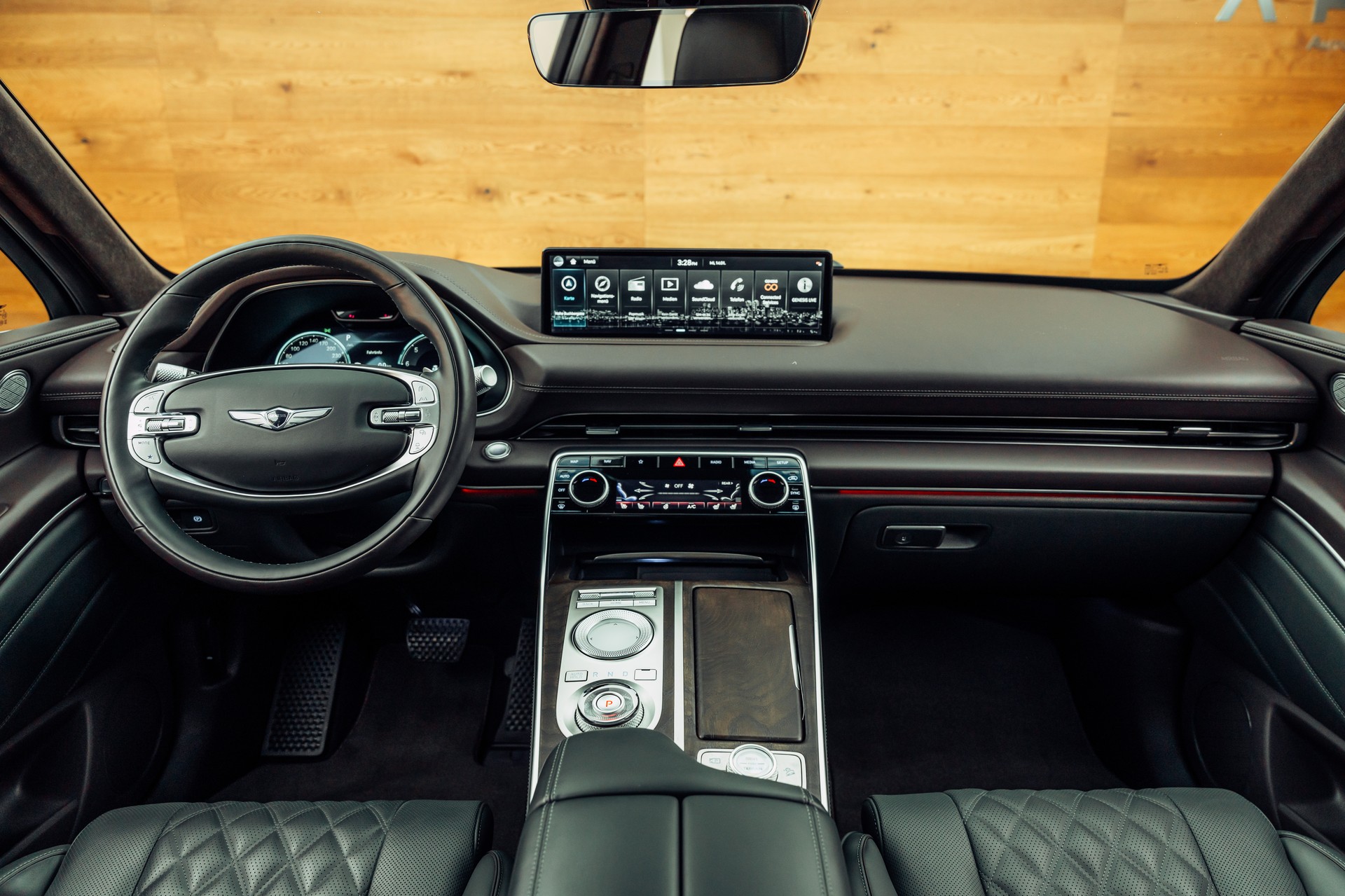 GENESIS GV80 3.0 CRDI Luxus 7 Seater AT8 AWD-image-4