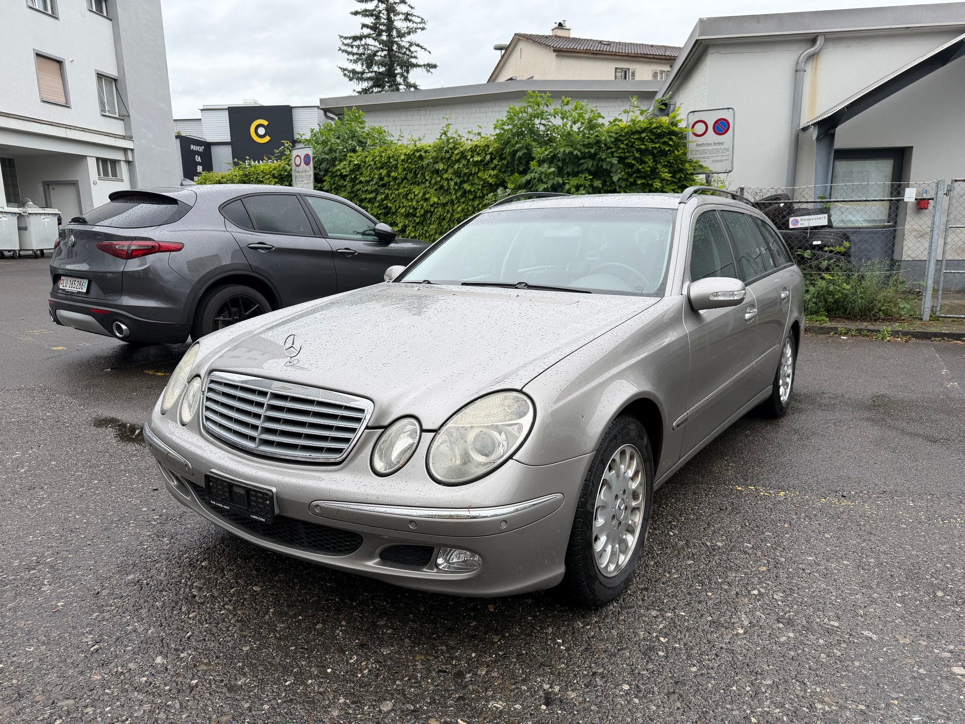 MERCEDES-BENZ E 220 CDI Avantgarde-image-6