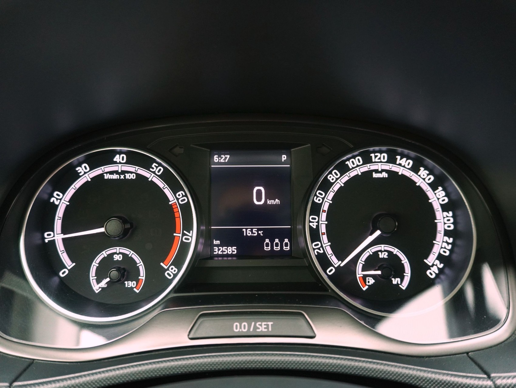SKODA Fabia Combi 1.0 TSI DSG Ambition-image-16