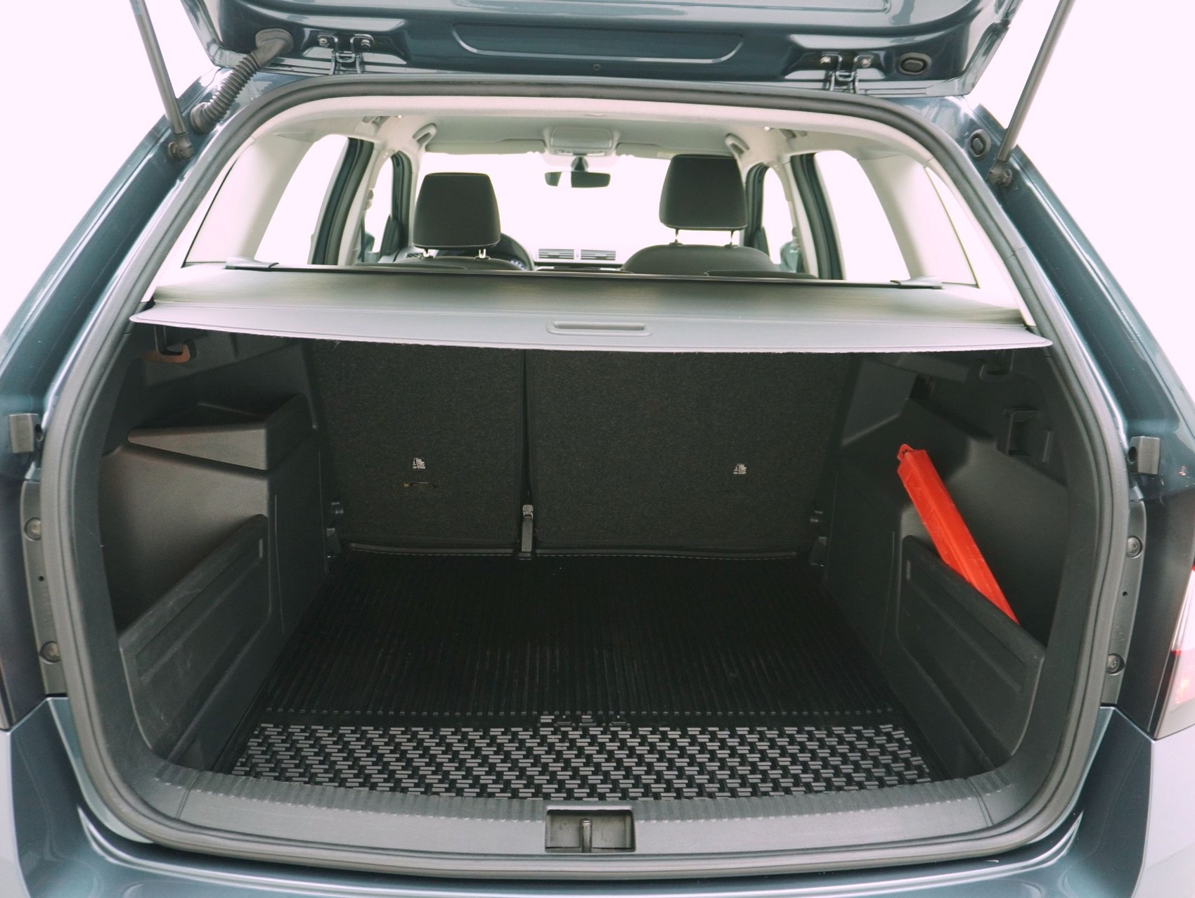 SKODA Fabia Combi 1.0 TSI DSG Ambition-image-12