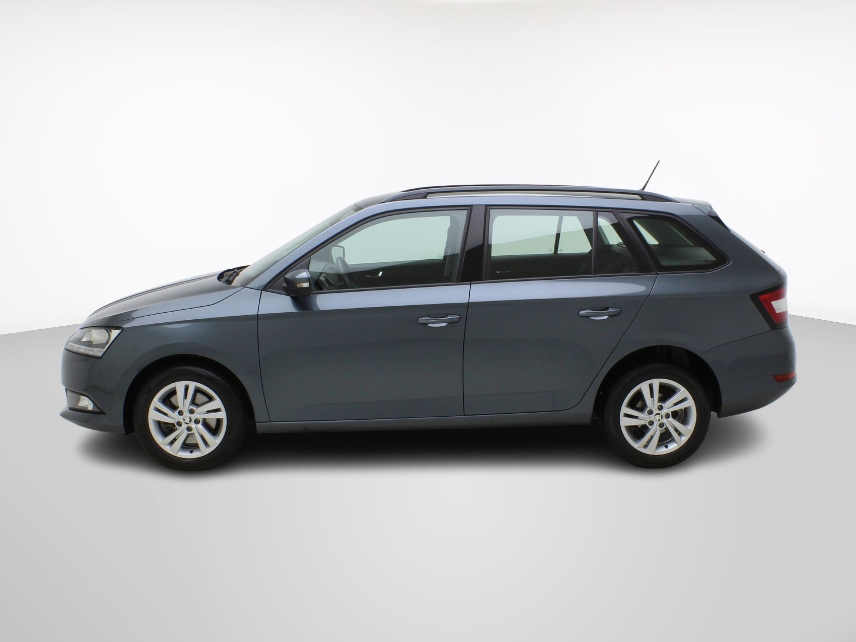SKODA Fabia Combi 1.0 TSI DSG Ambition-image-2