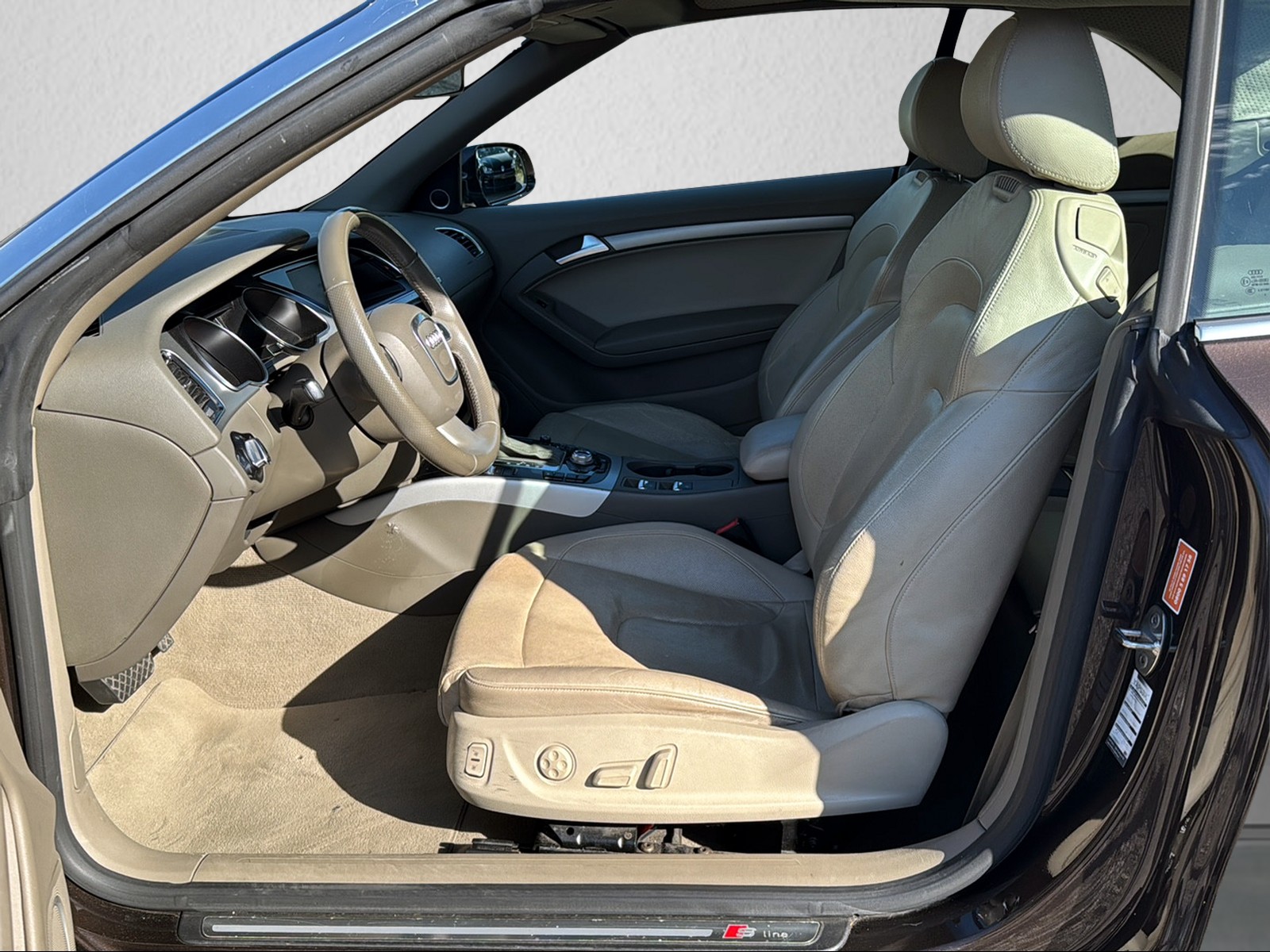 AUDI A5 Cabriolet 2.0 TFSI quattro S-tronic-image-3
