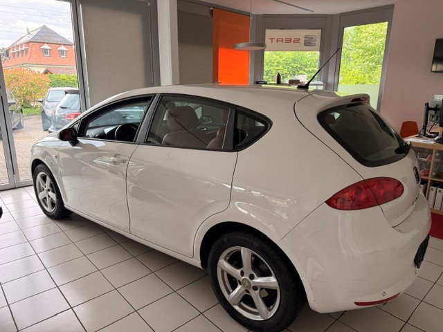 SEAT Leon 2.0 FSI Stylance Tiptronic-showroom-element-2