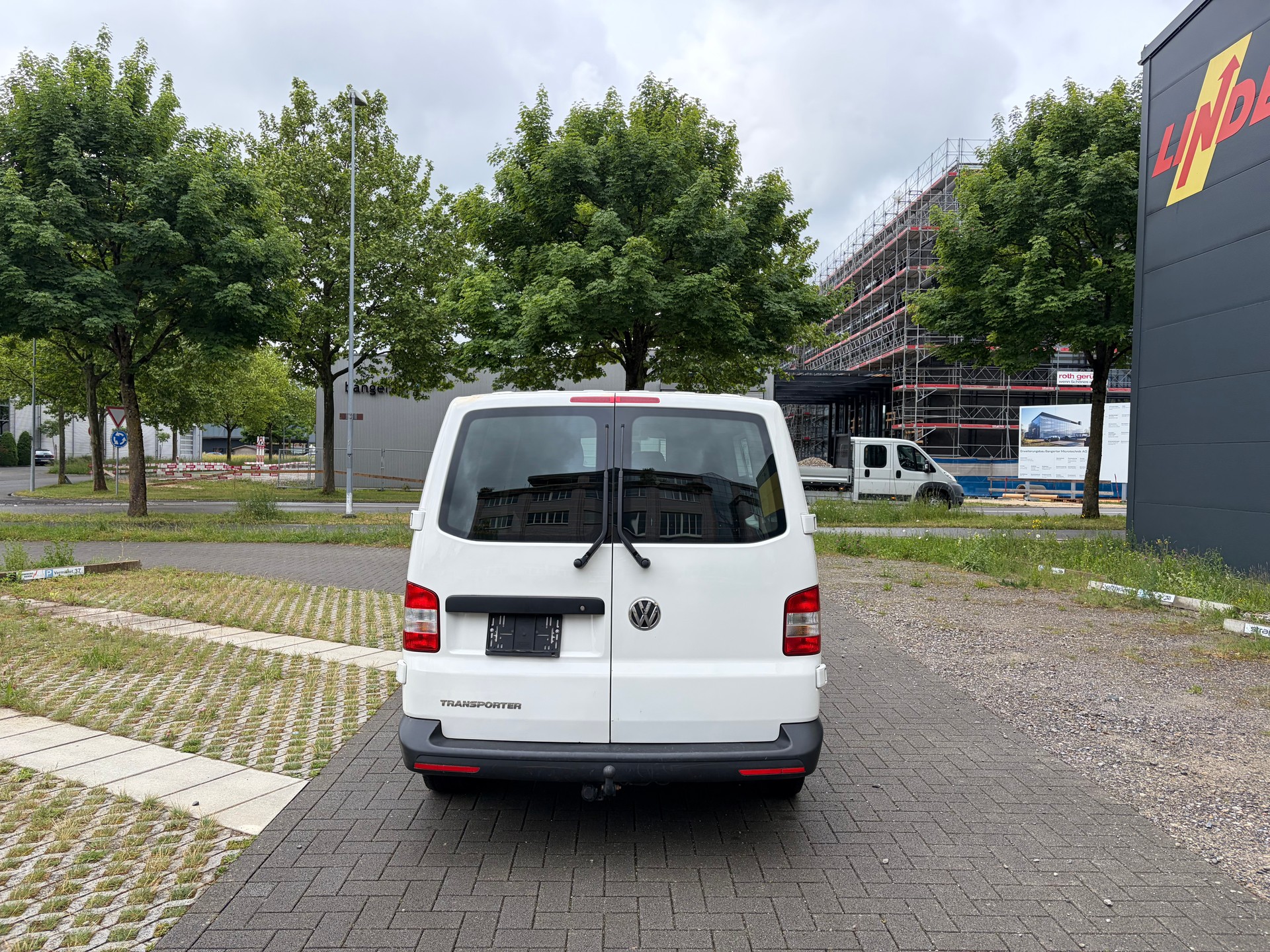 VW T5 2.0 TDI DSG-image-5