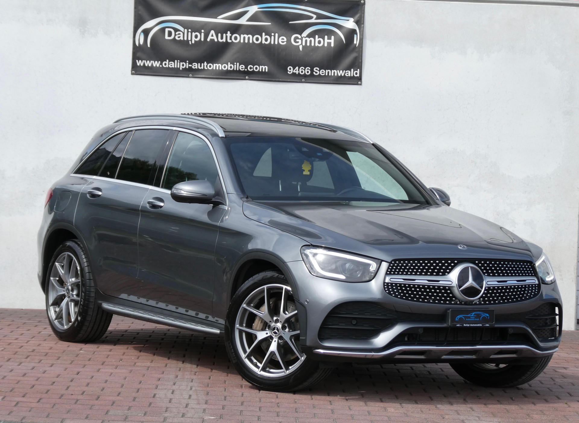 MERCEDES-BENZ GLC 200 AMG Line 4Matic 9G-Tronic (CH)