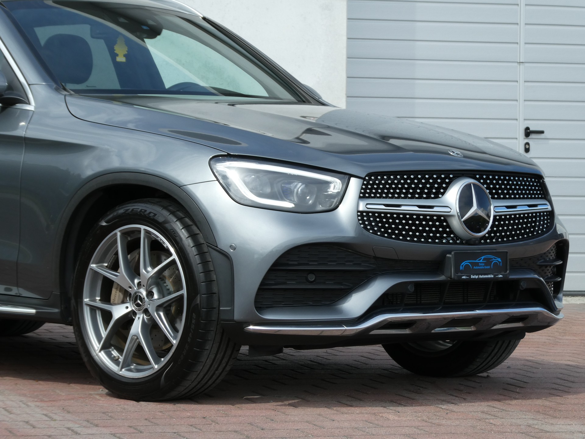 MERCEDES-BENZ GLC 200 AMG Line 4Matic 9G-Tronic (CH)-image-8