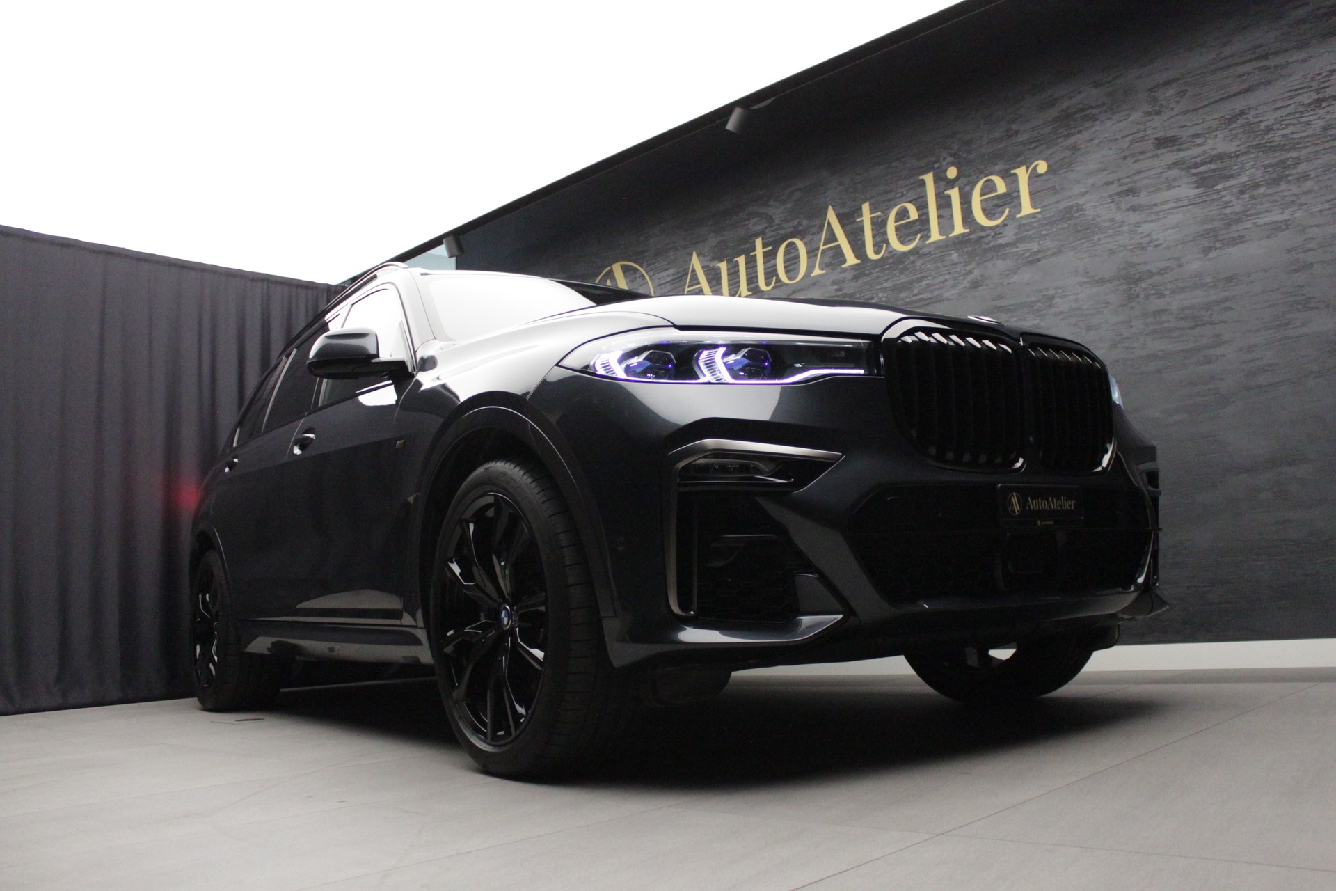 BMW X7 xDrive M50i Steptronic-image-4